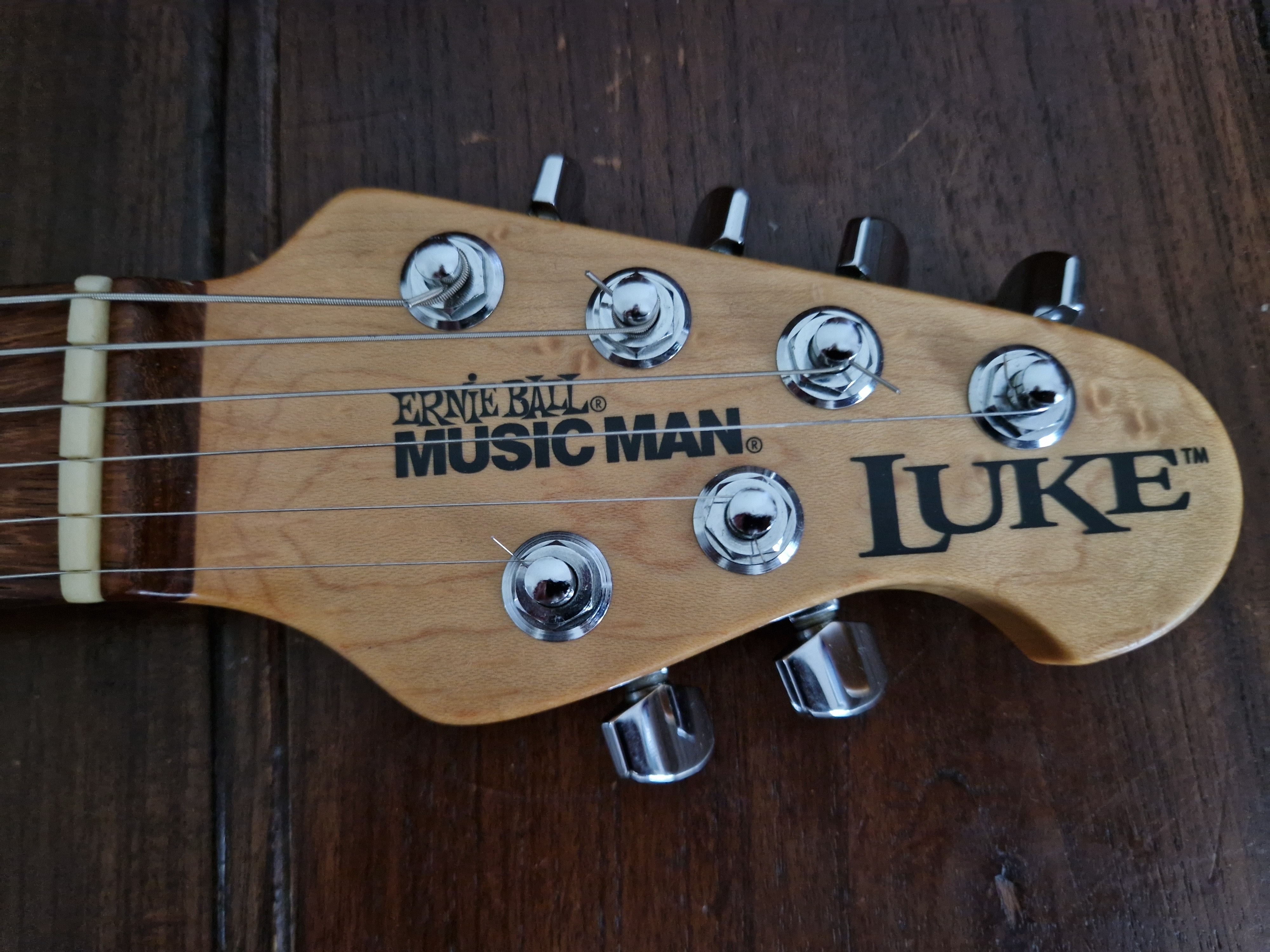 Music Man Luke (Vintage Tremolo) (55622)