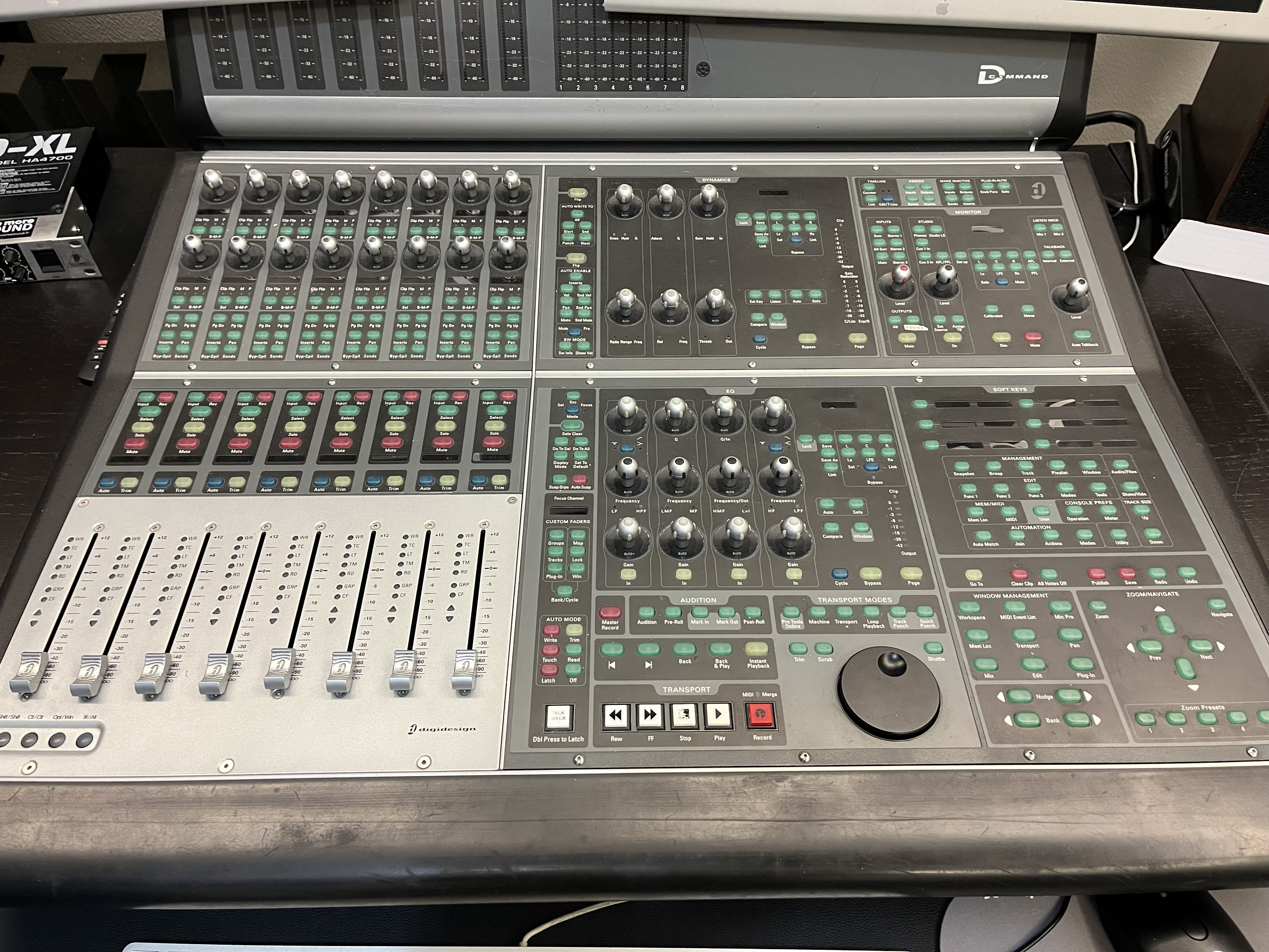 Surface Digidesign D-command ES + Xmon