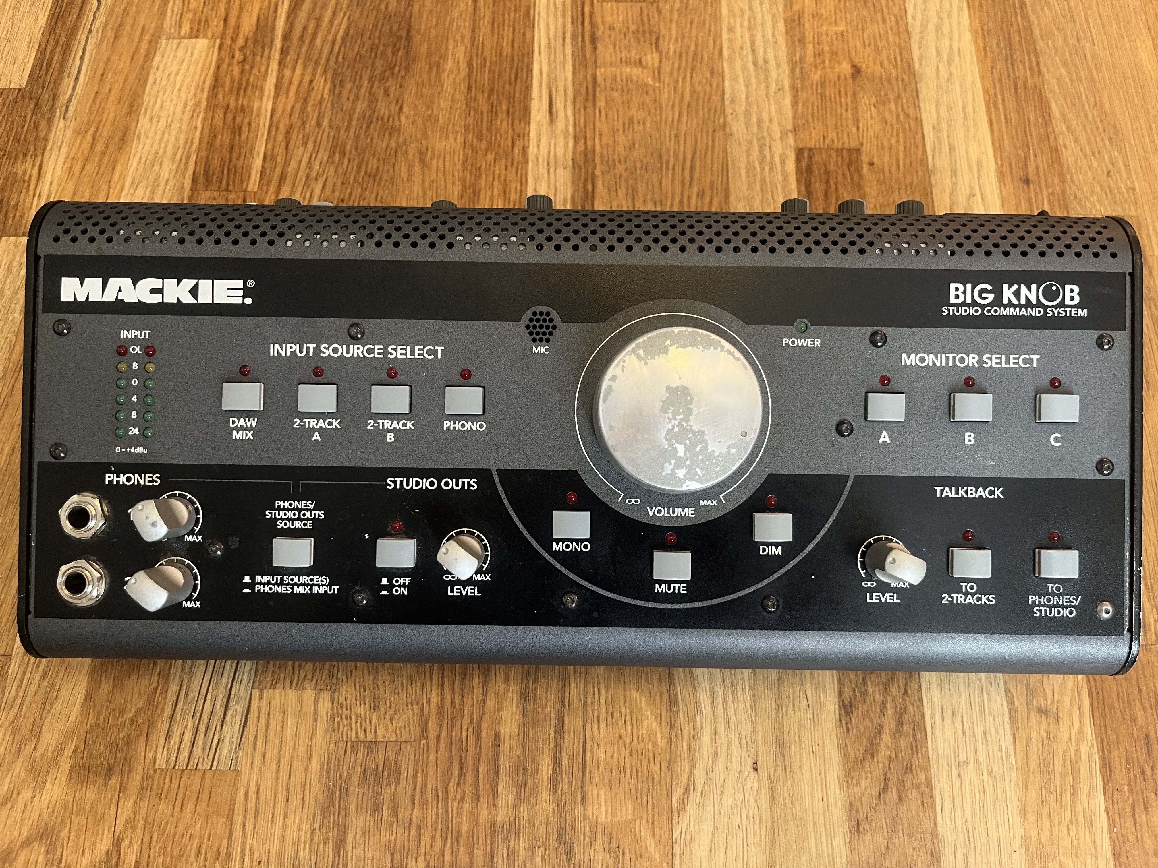 Vends Mackie Big Knob Studio Command System