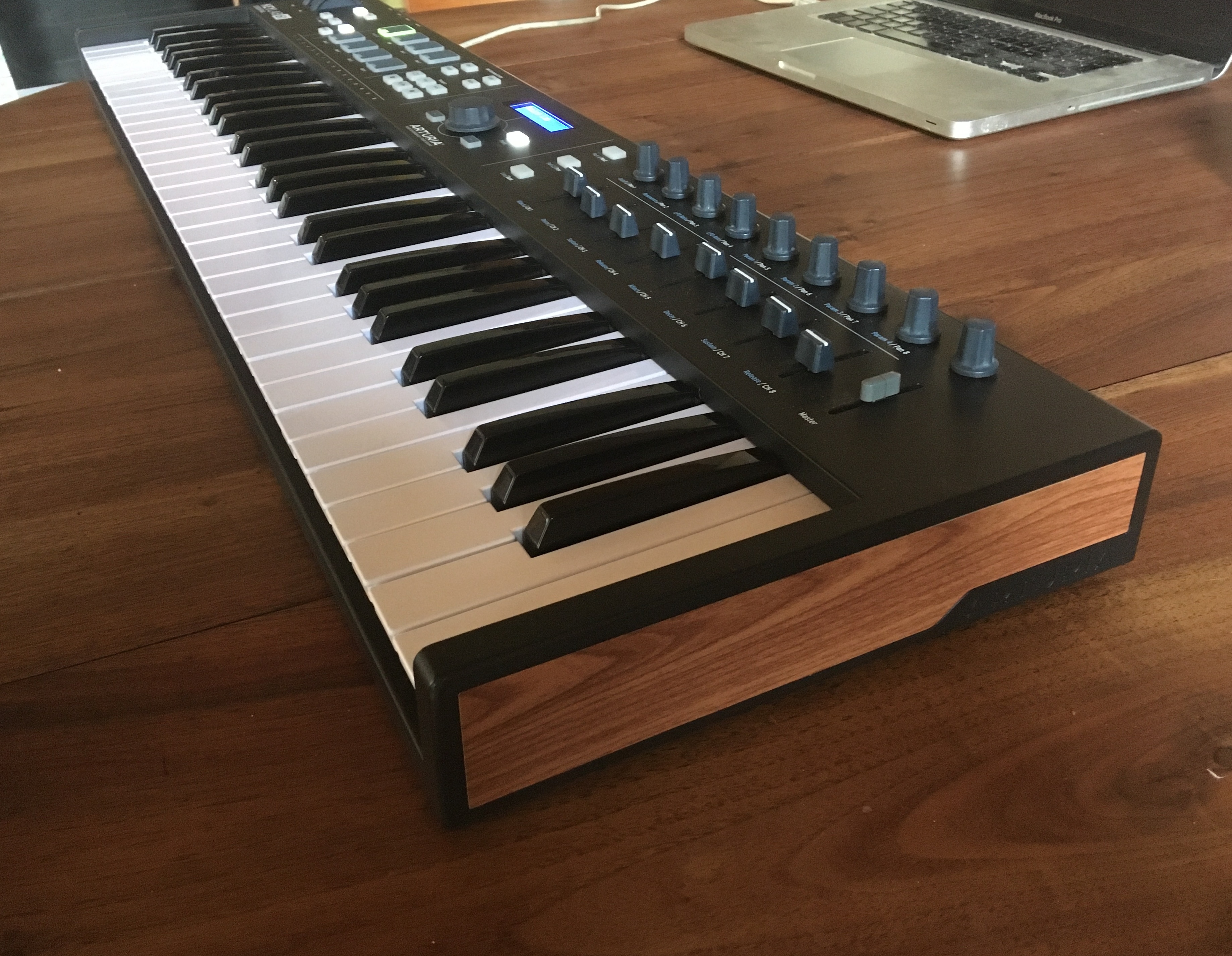 Vends Keylab Essential 61 - Black édition
