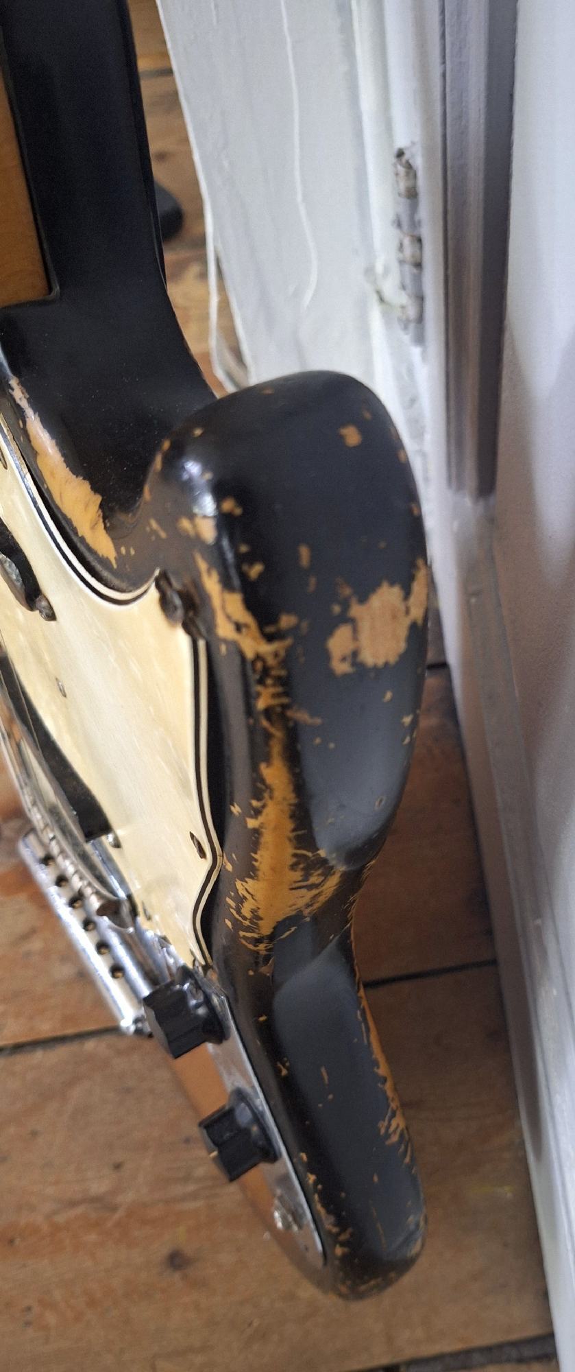 Fender Mustang 1973-09
