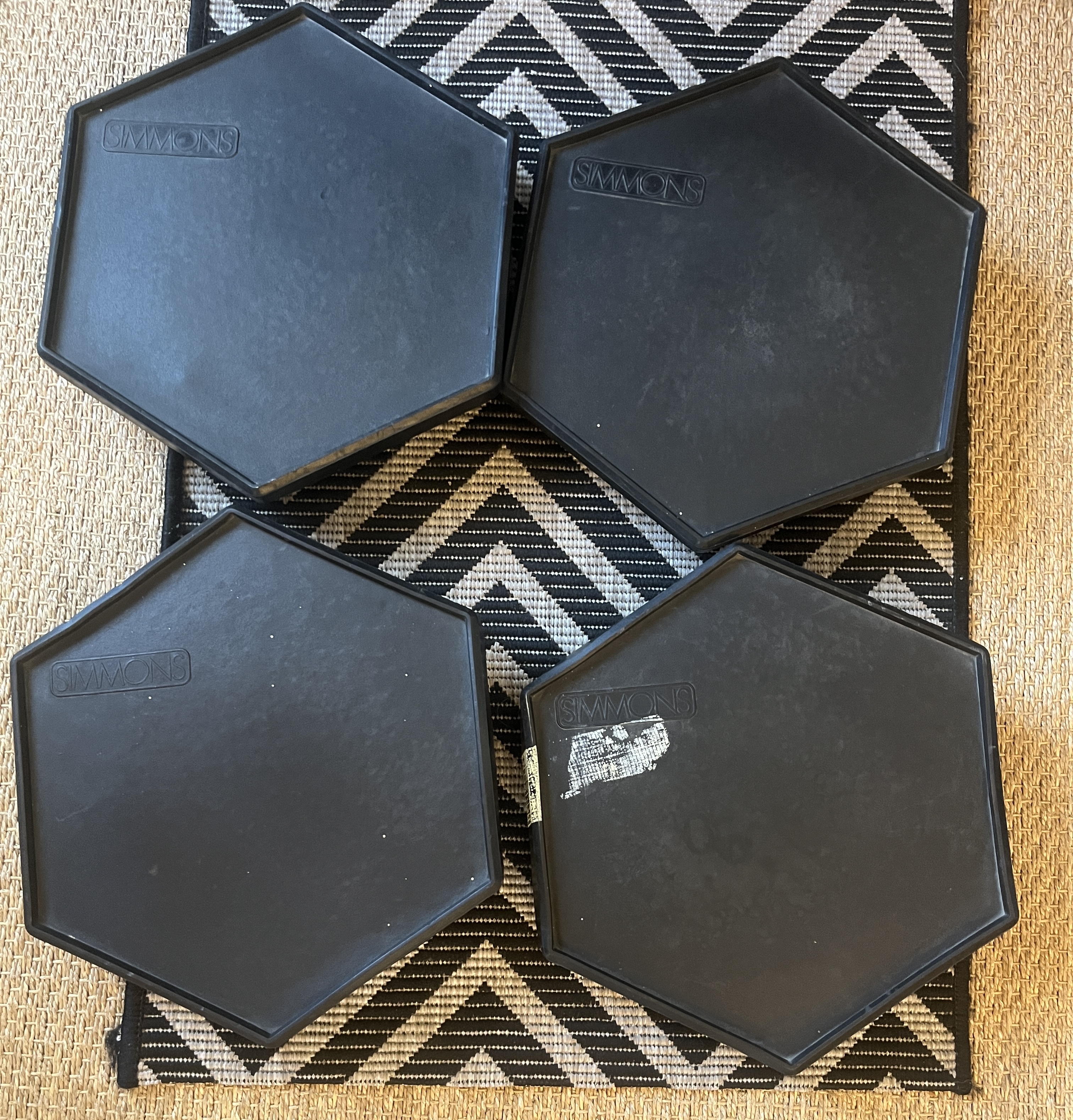 Simmons SDS-5 – Lot de 4 Pads Hexagonaux Blancs 1983 – Piezos testés