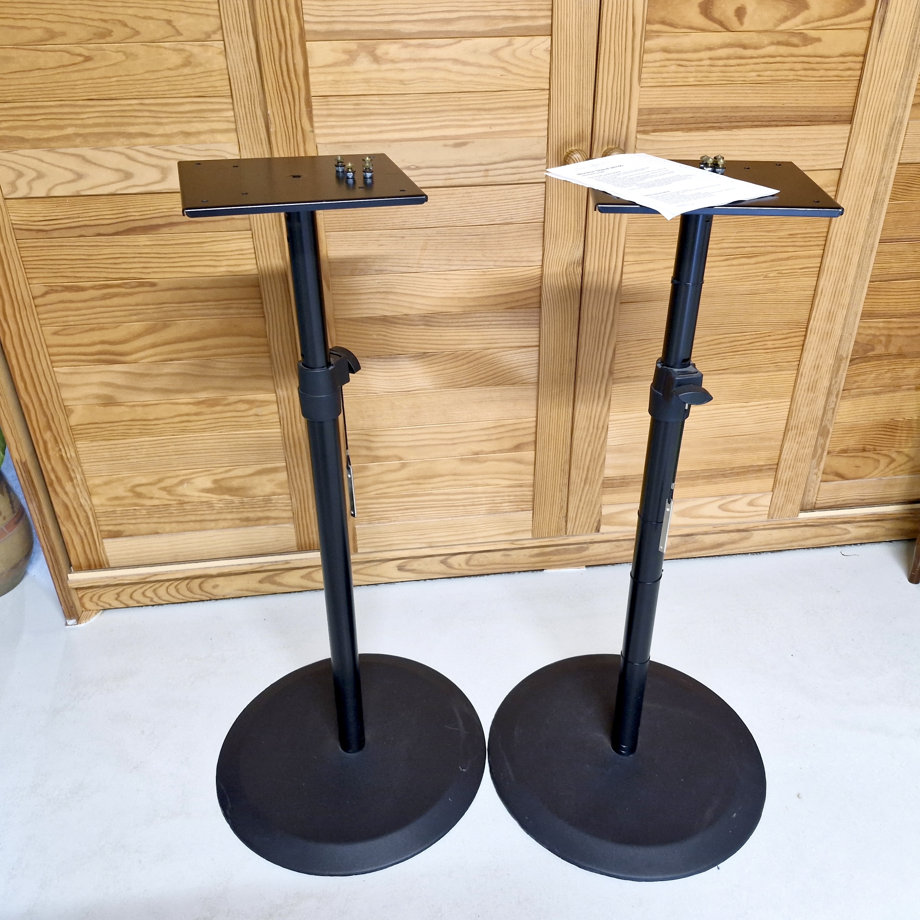 Vends 2 pieds d'enceinte K&M 26740