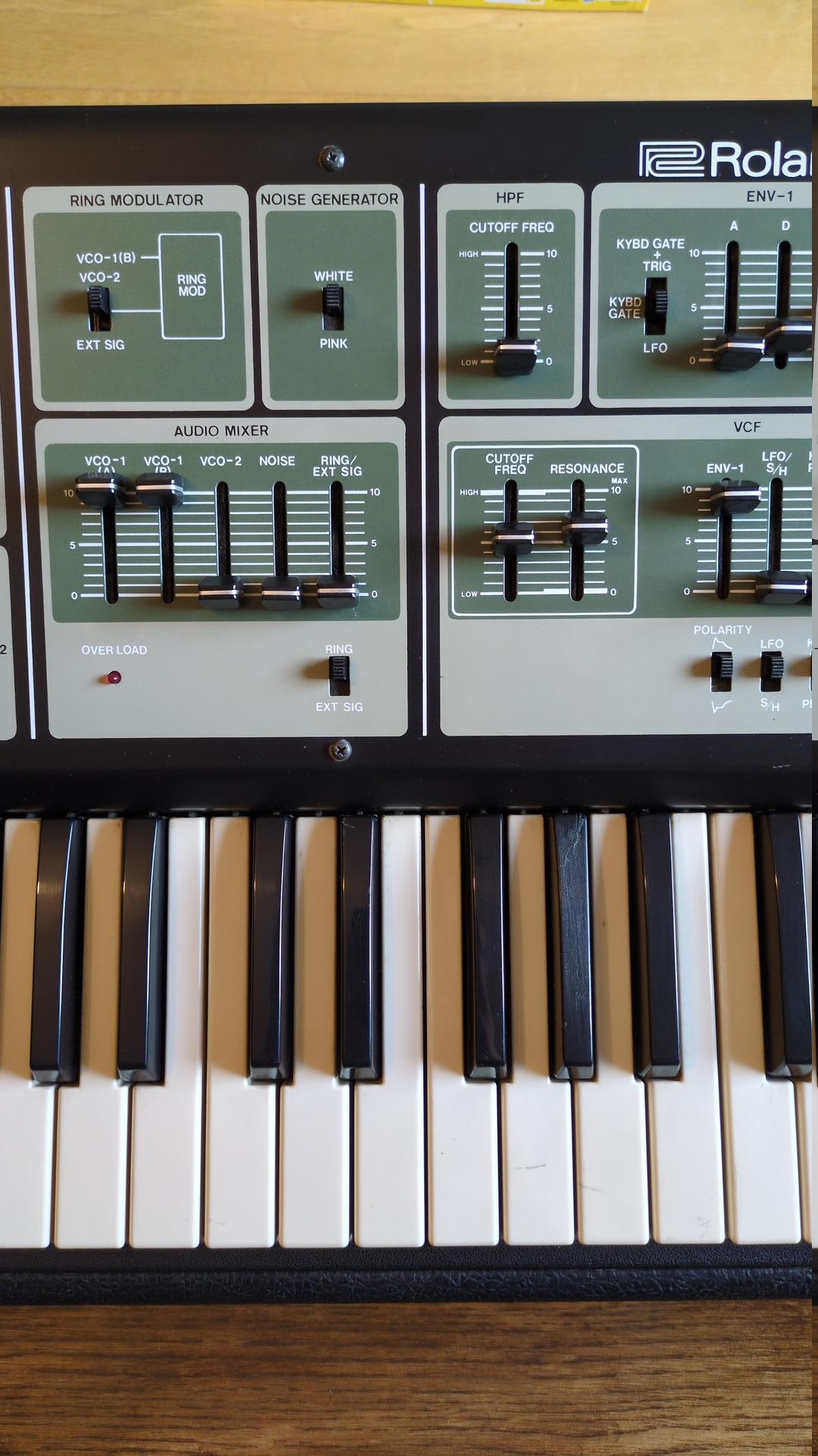 Roland SH-7 (56572)