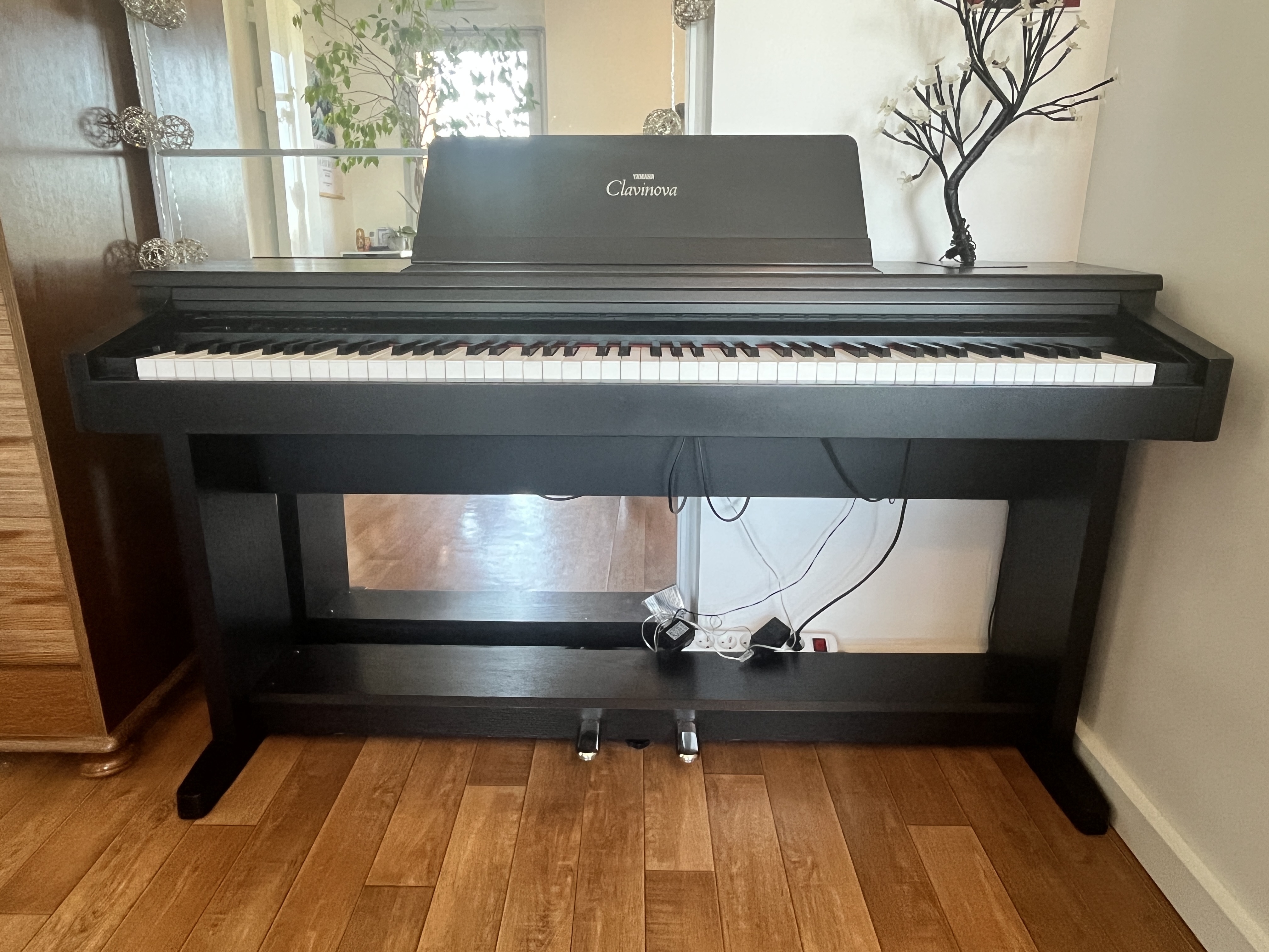 Piano Yamaha Clavinova CLP 122s + banc