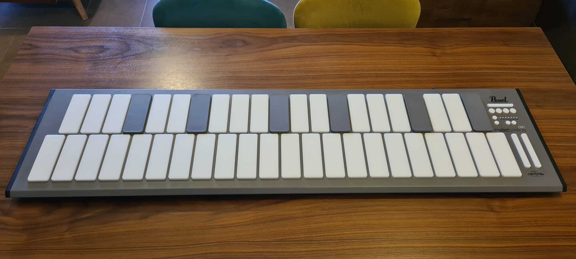 Pearl MalletStation EM1 + housse Pearl + 4 mailloches Pro-Mark