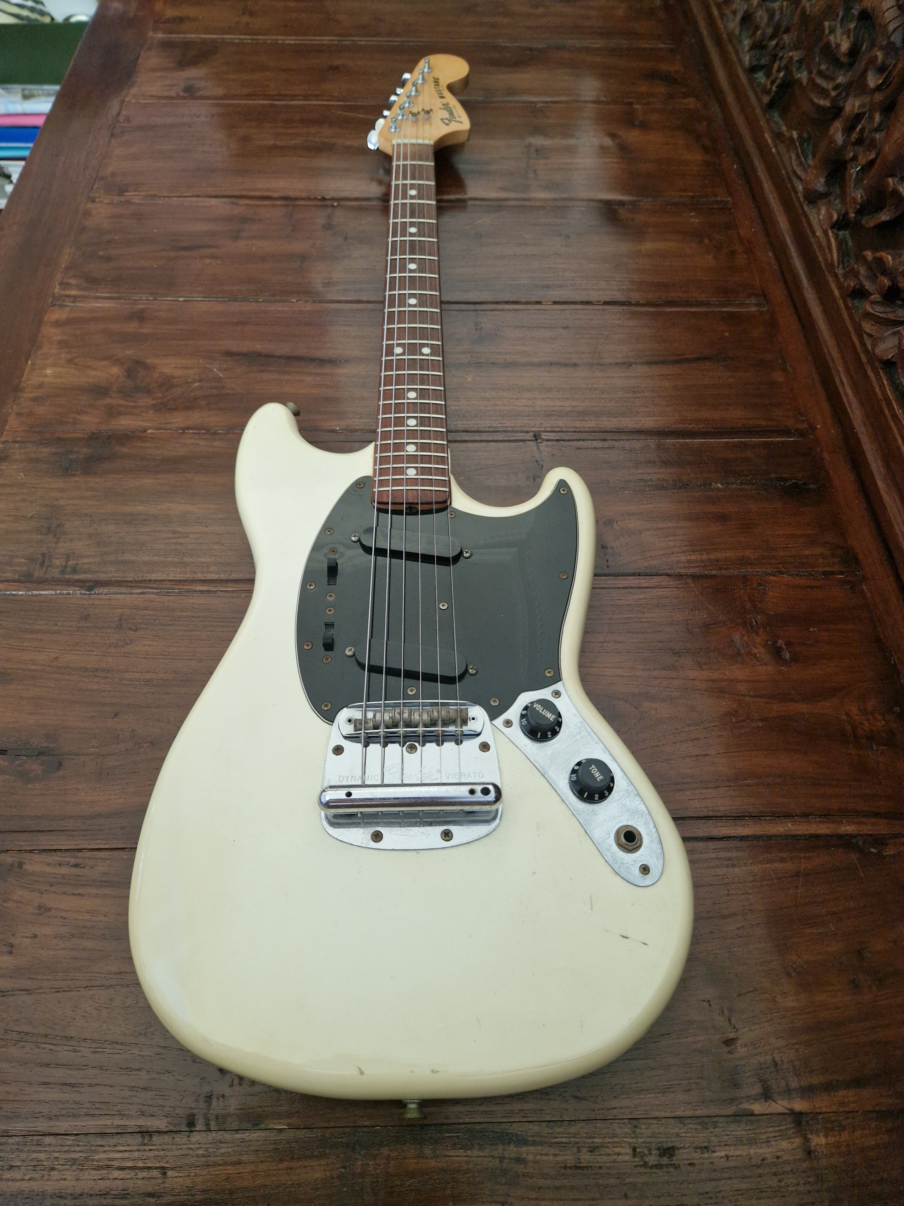 Fender Mustang Olympic White de 1978
