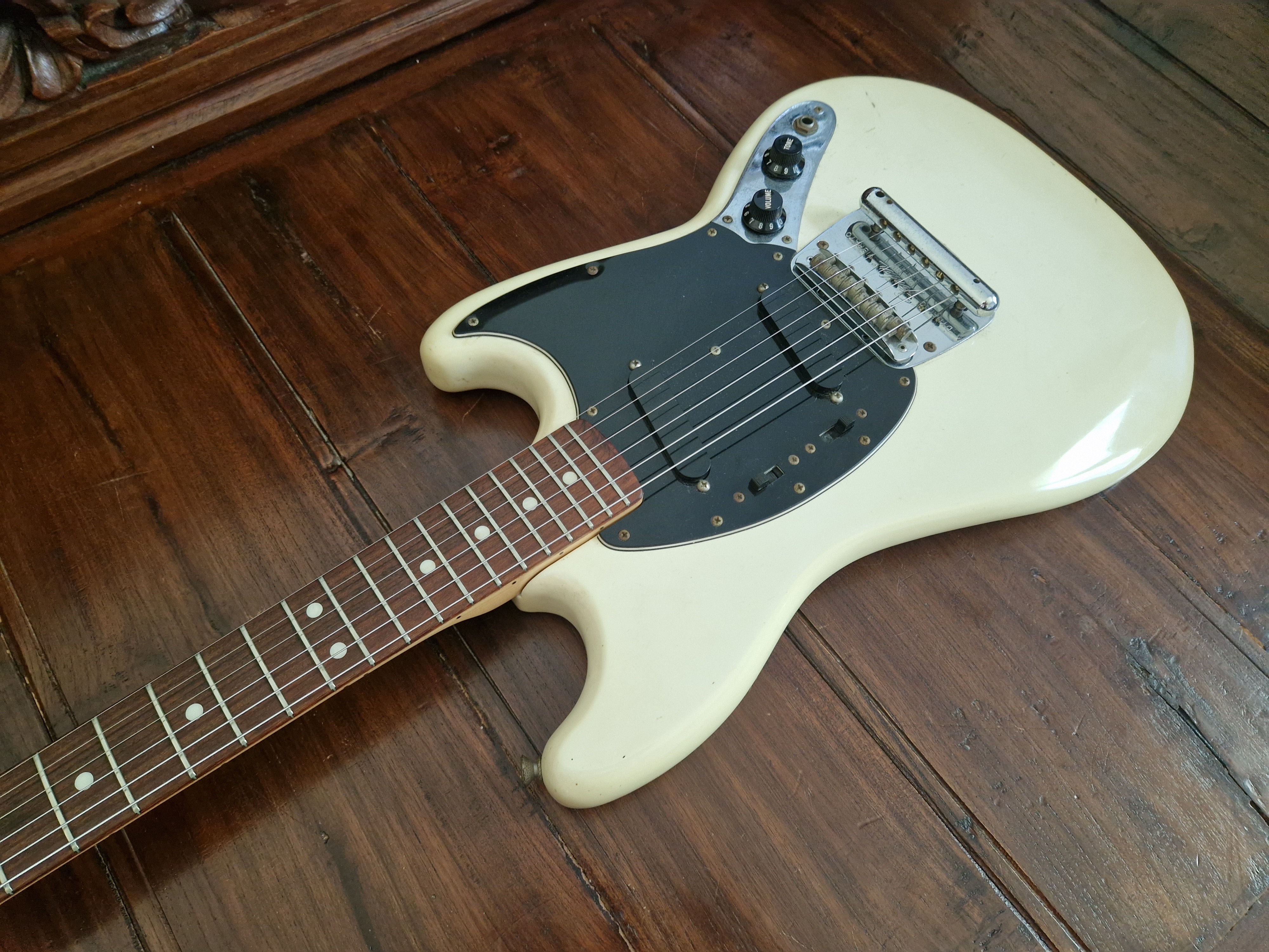 Fender Mustang (1964-1982) (2202)