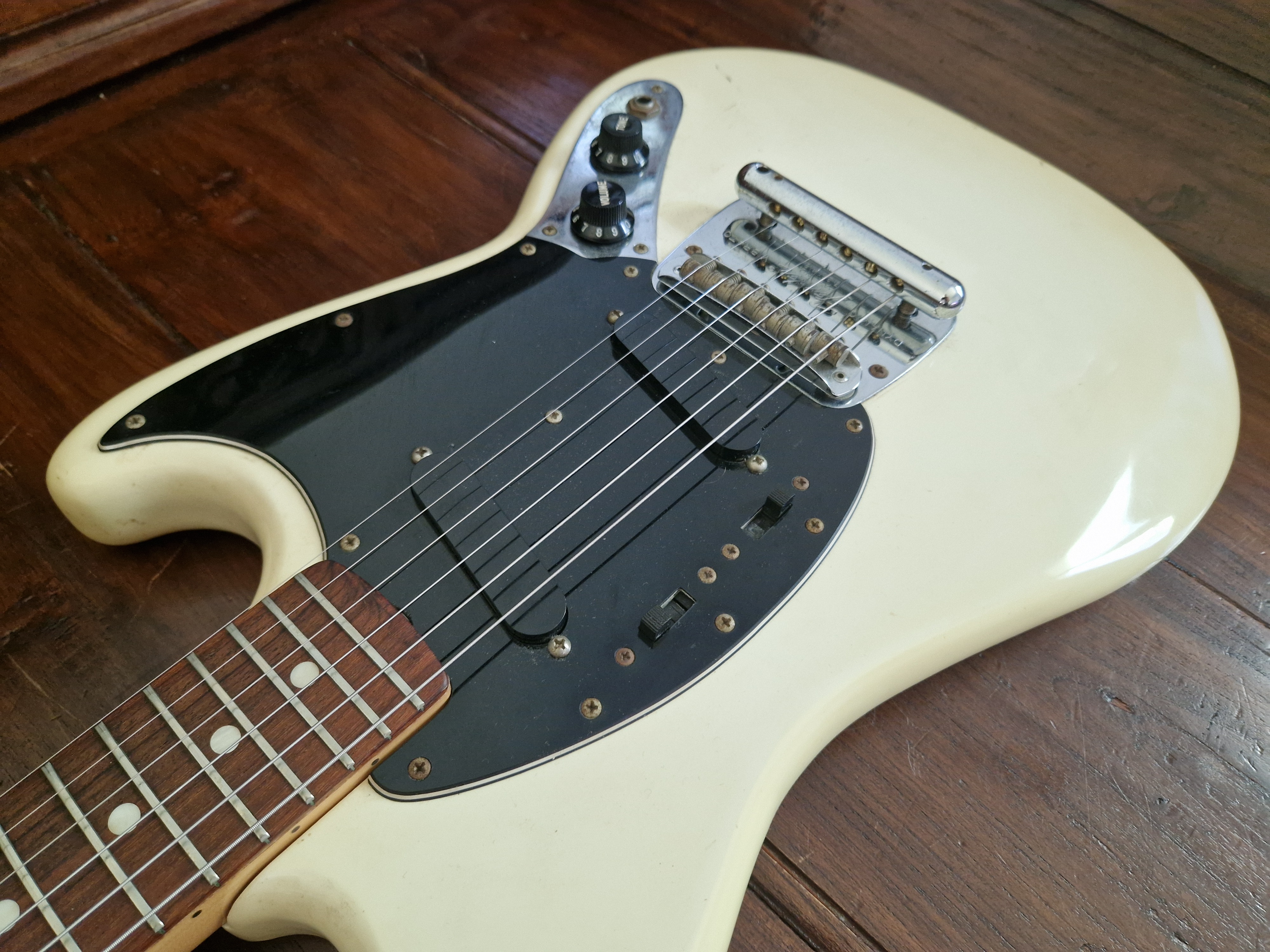 Fender Mustang (1964-1982) (18251)
