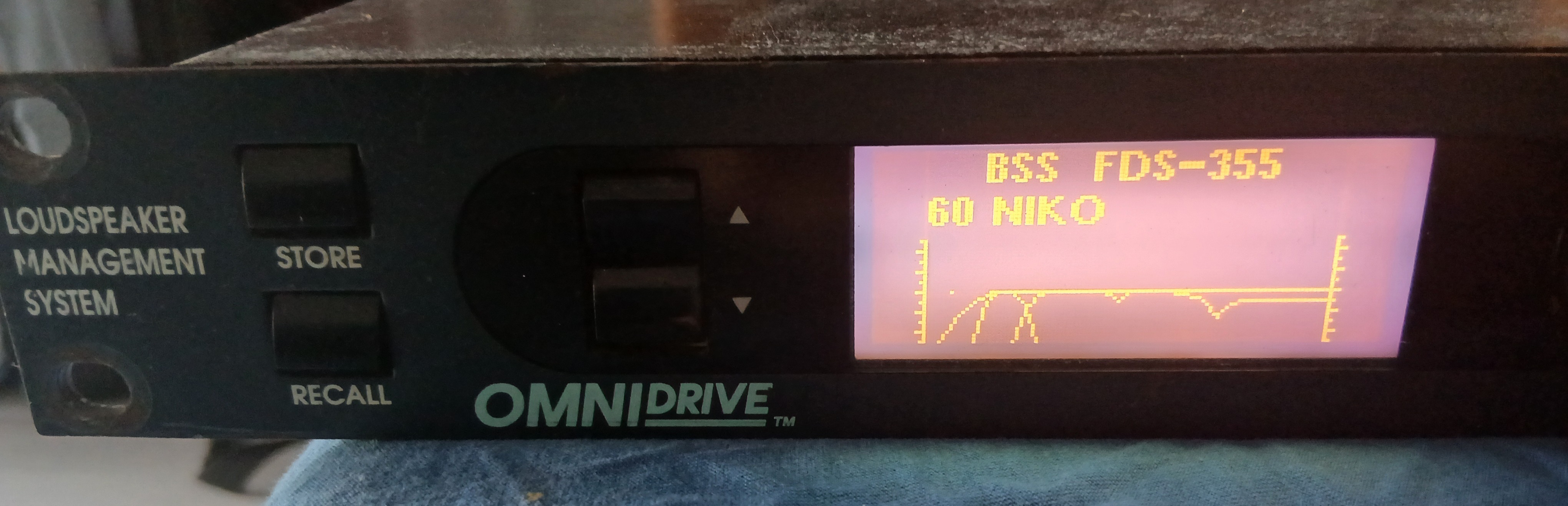 Vends processeur BSS Audio FDS-355