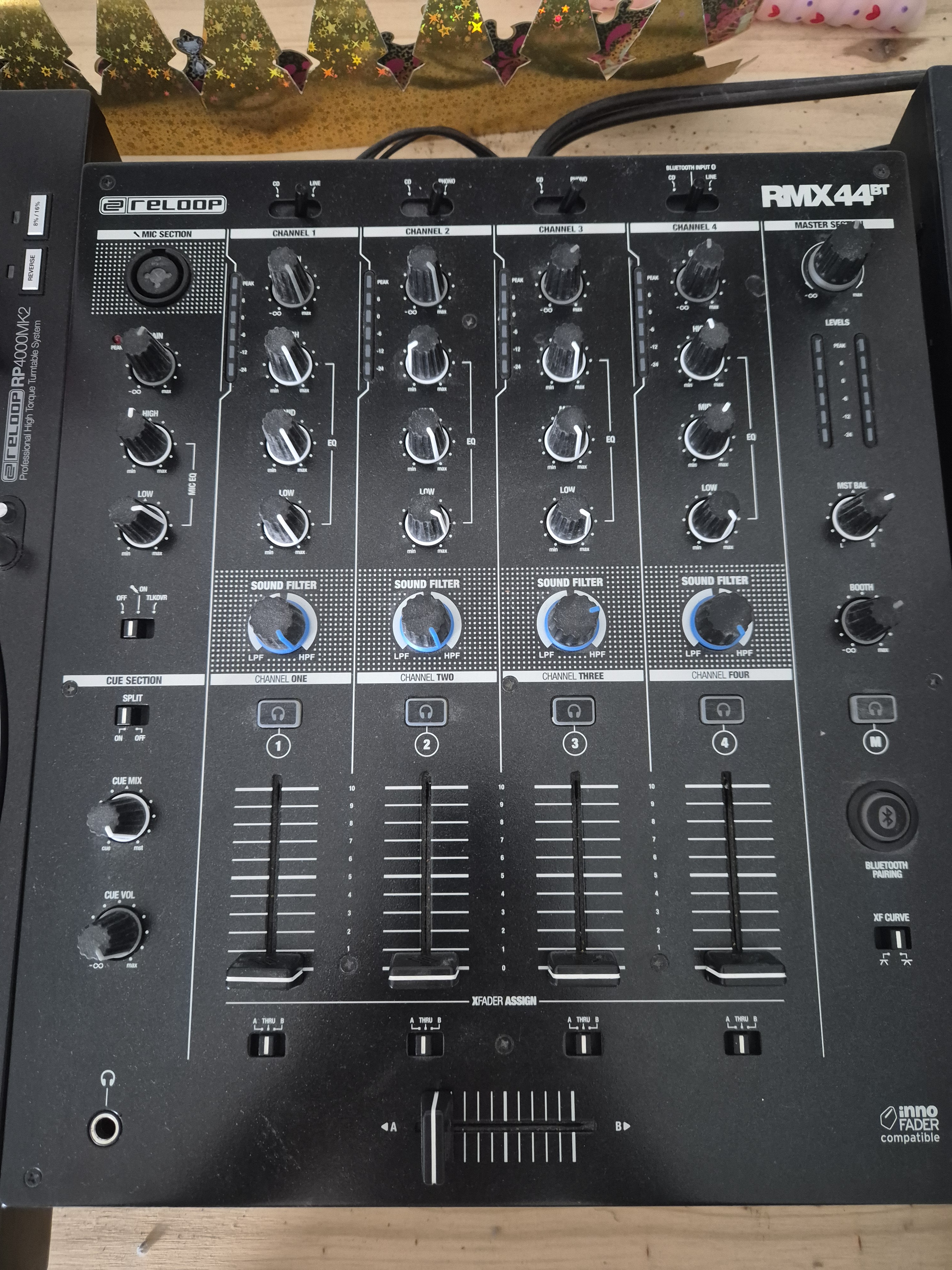 Set DJ Platine + Table de mixage (reloop)