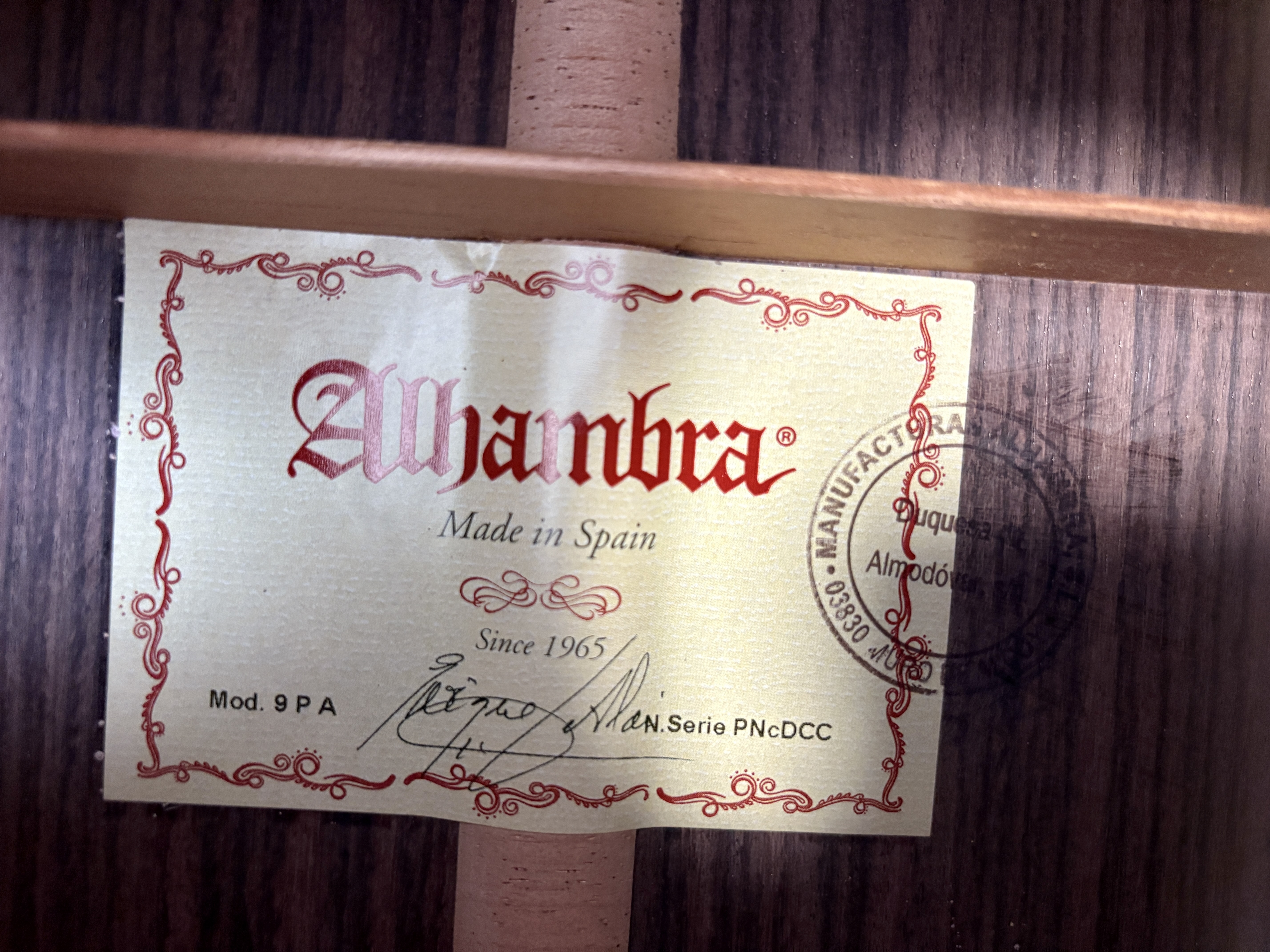Alhambra Guitars 9 P A (29278)