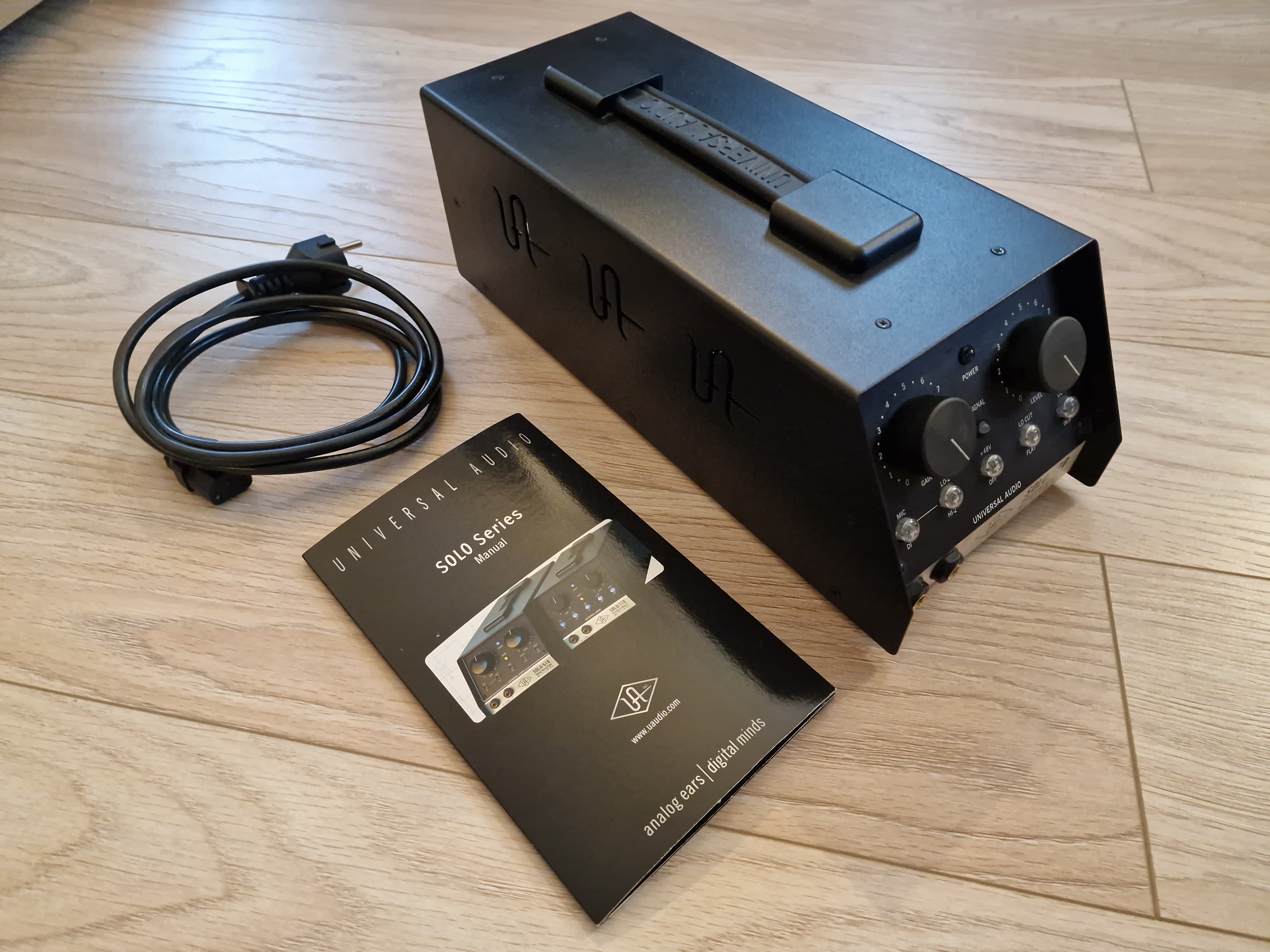 Vends préampli studio Universal Audio SOLO/110 (COMME NEUF)