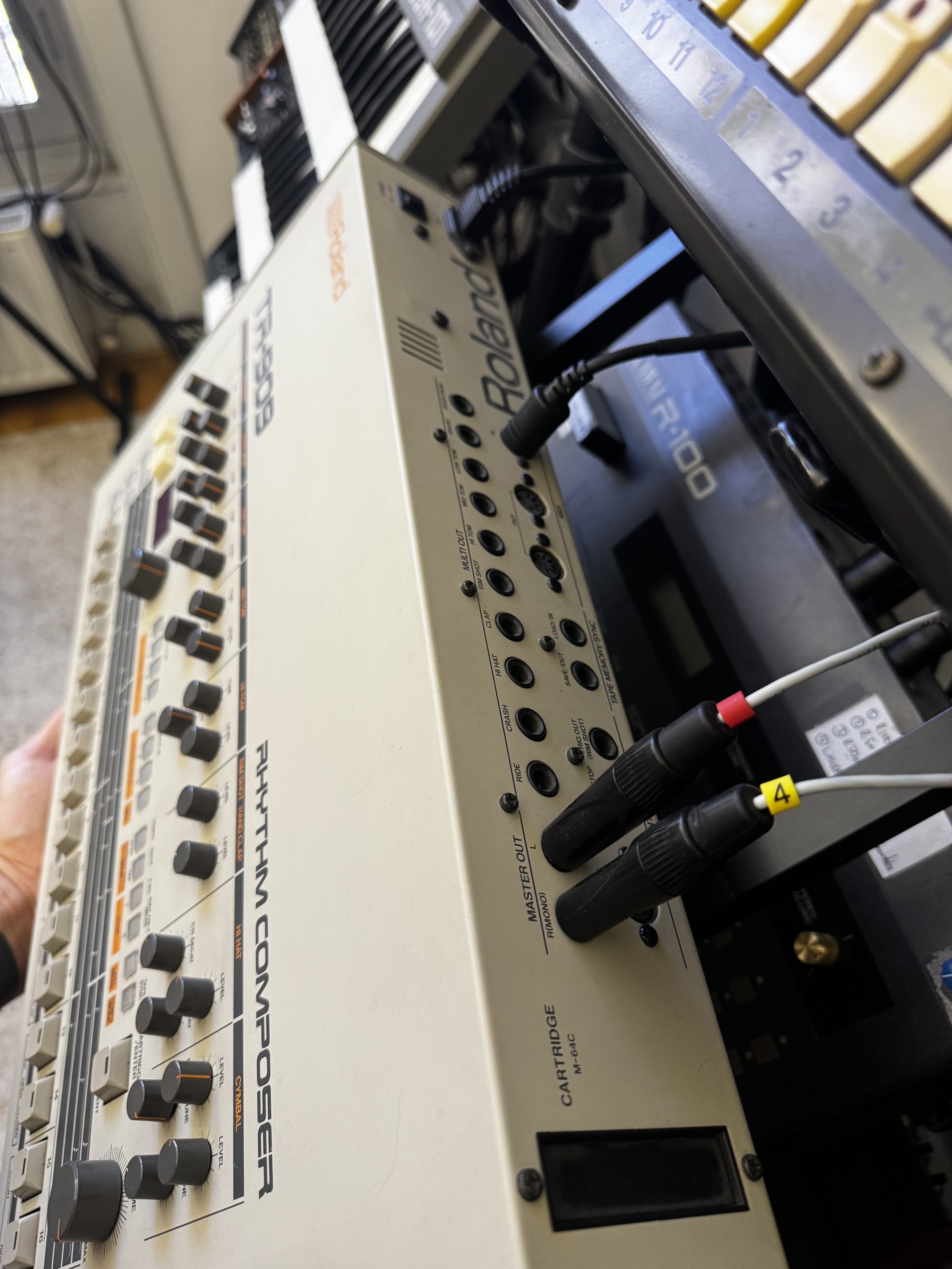 Roland TR-909 (42336)