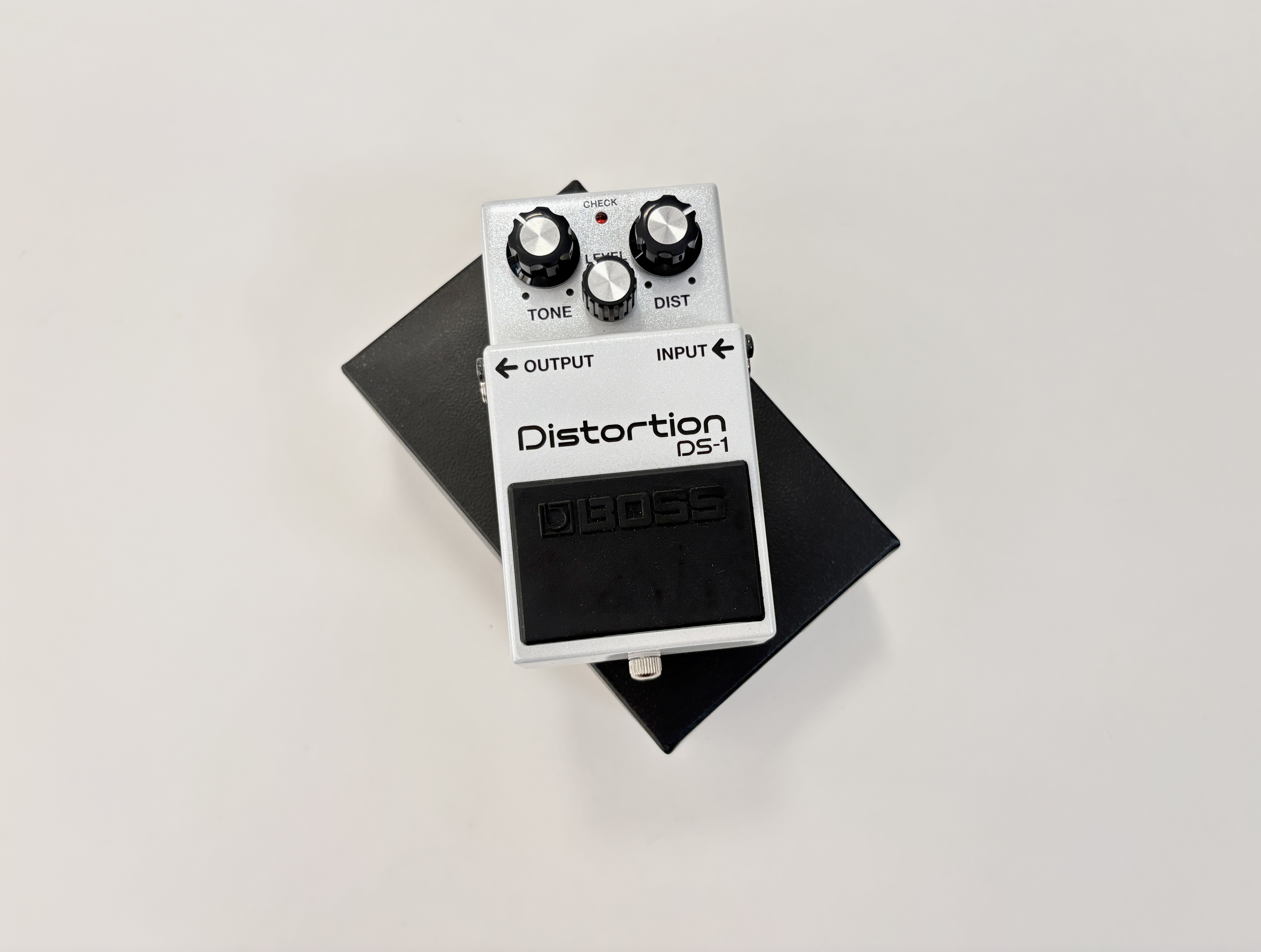 Boss DS-1-WH Distortion White