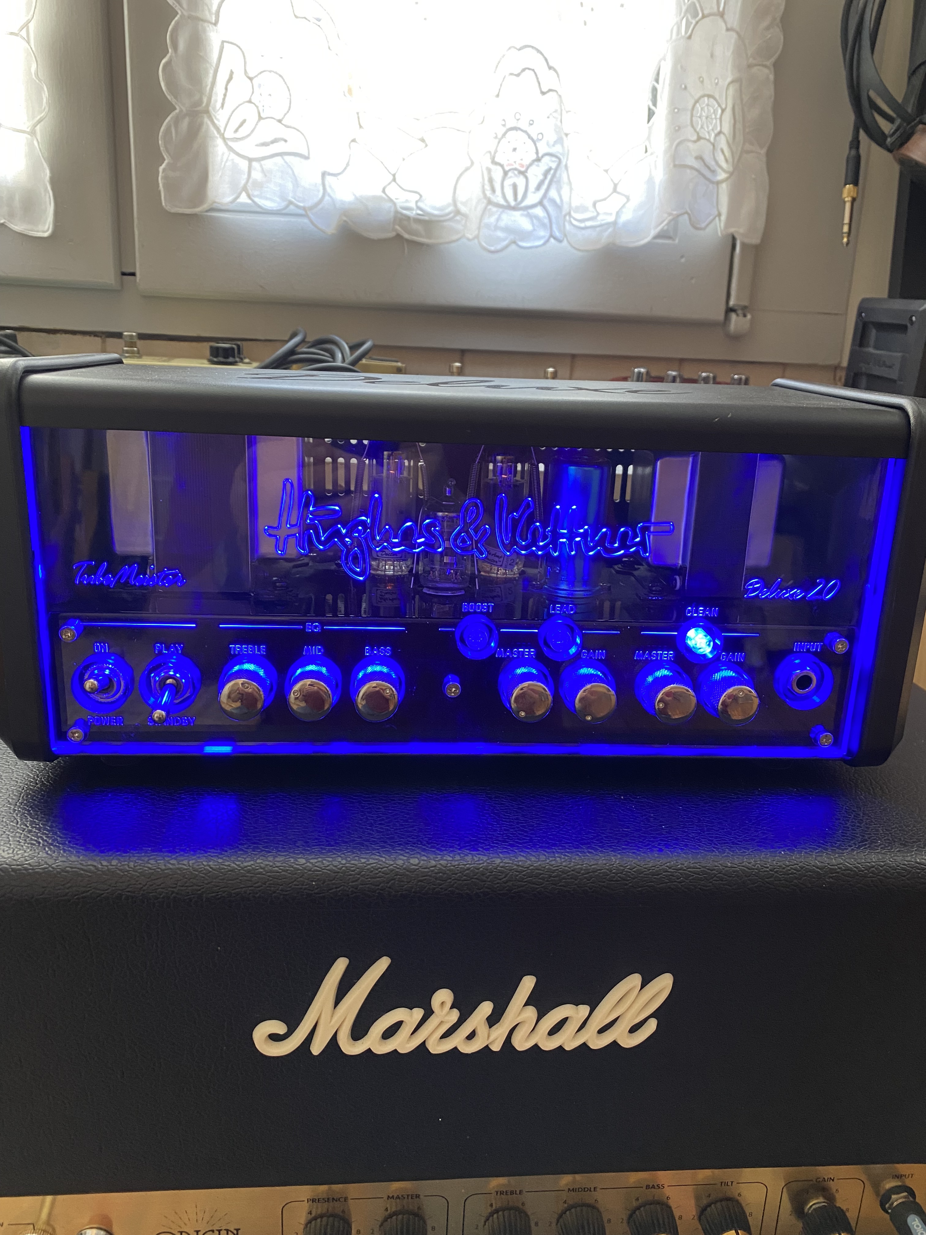 Hughes & Kettner TubeMeister Deluxe 20 (36299)