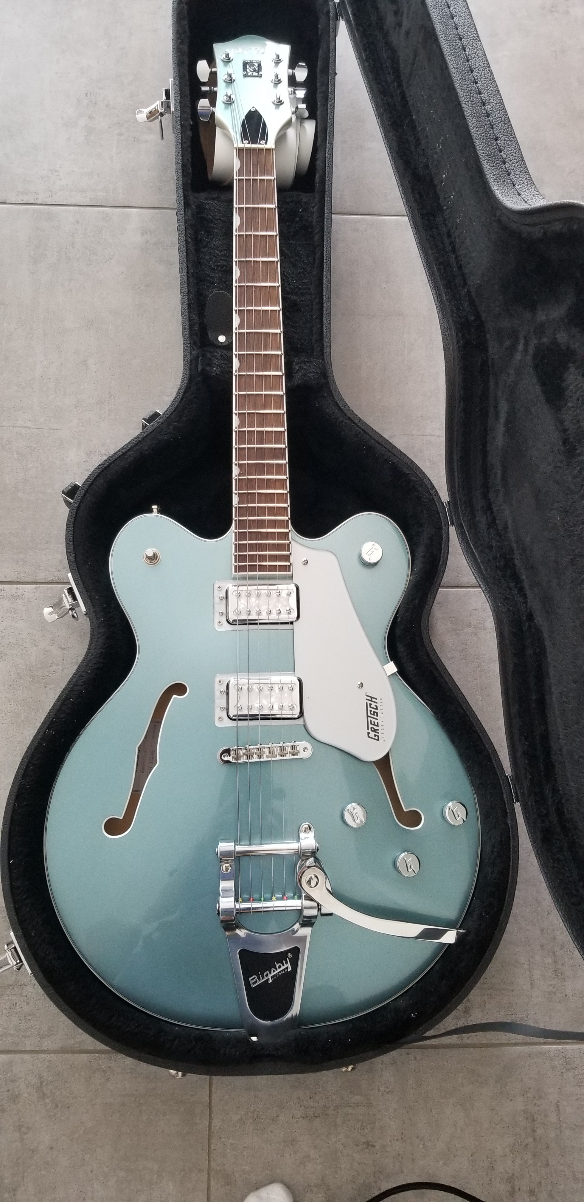 Gretsch G5622T-140 Electromatic 140th Double Platinum Center Block with Bigsby (76296)