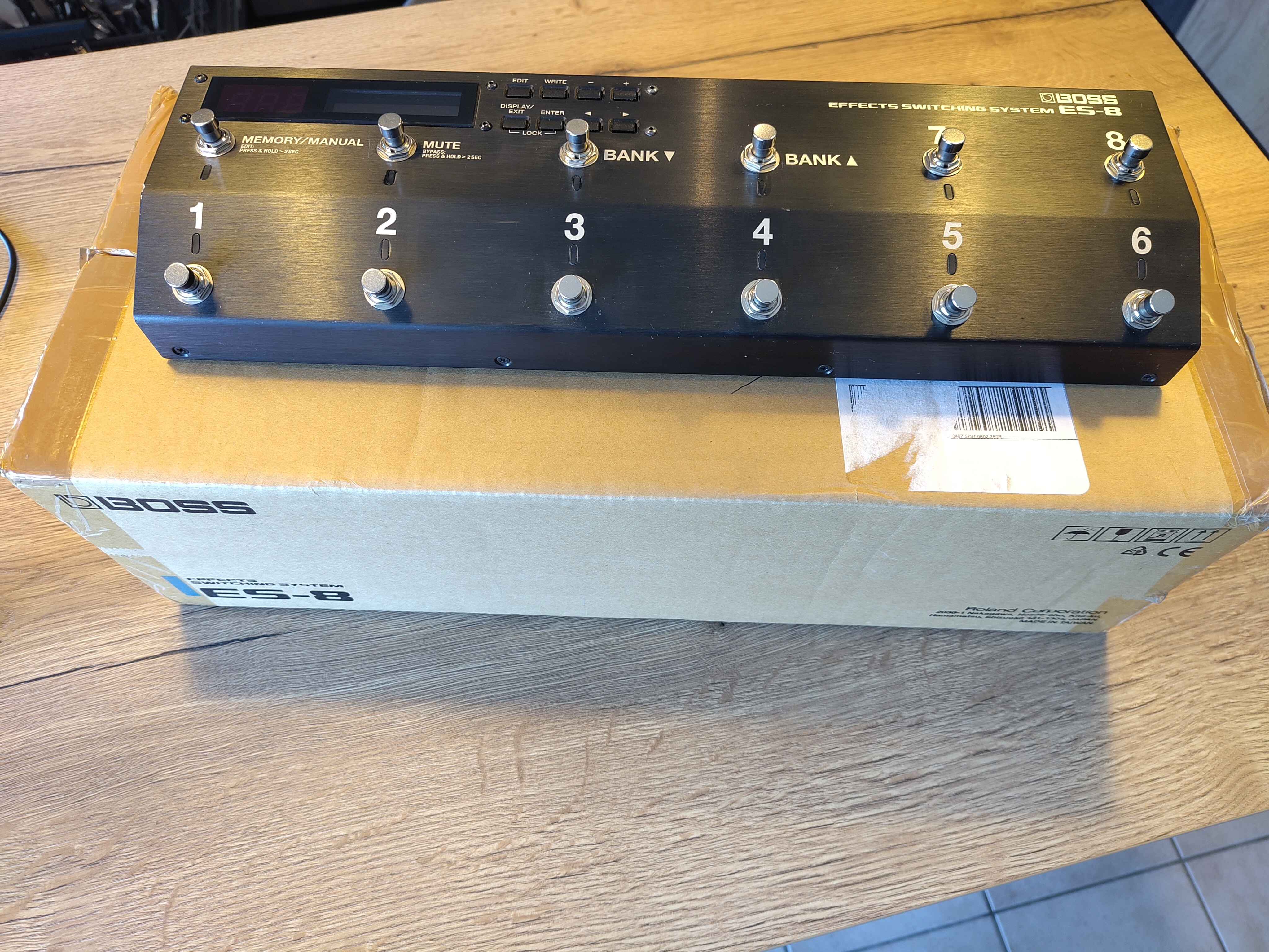 VENDS SWITCHER BOSS ES 8 Très bon état