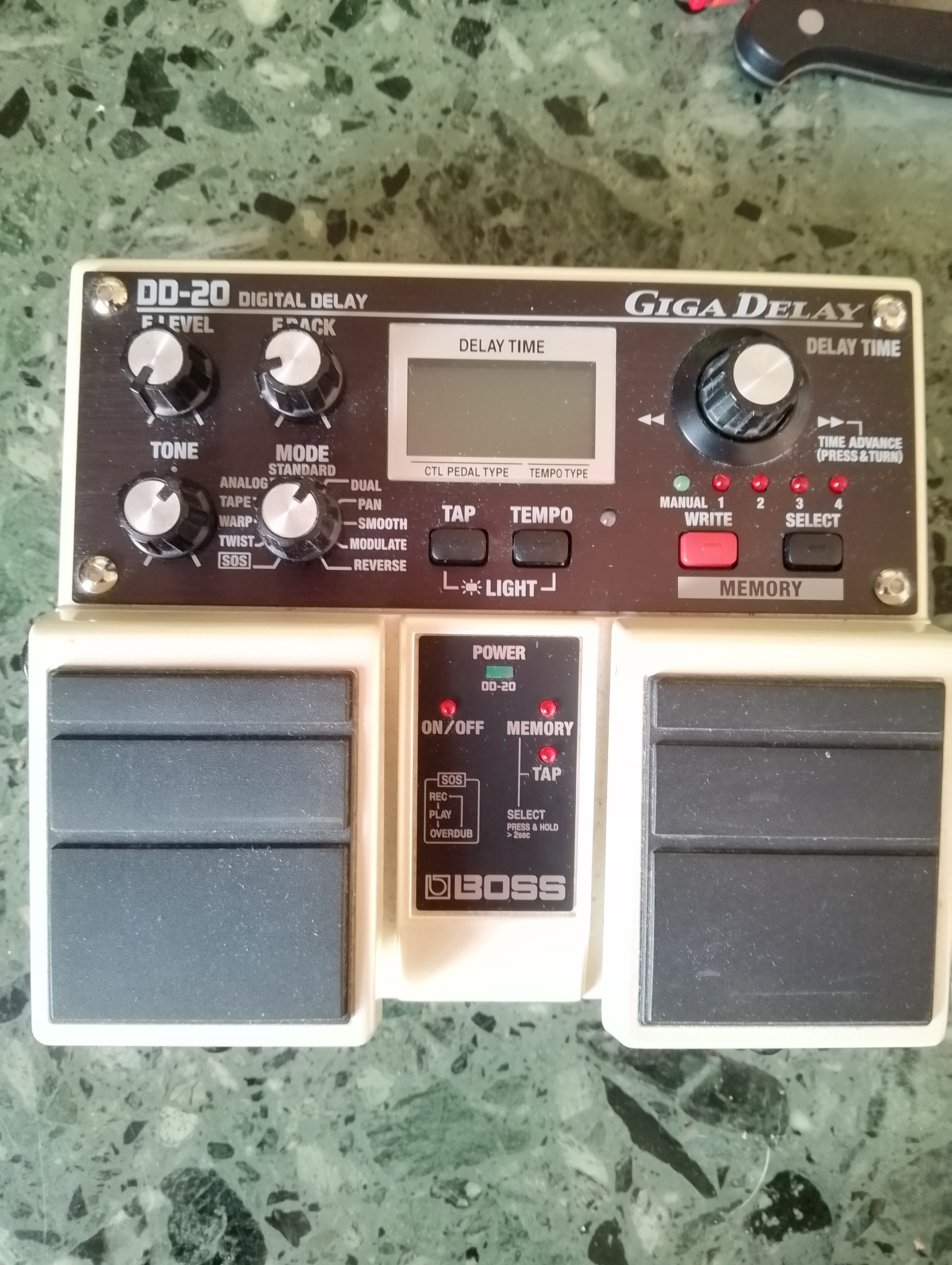 BOSS DD-20 Giga Delay