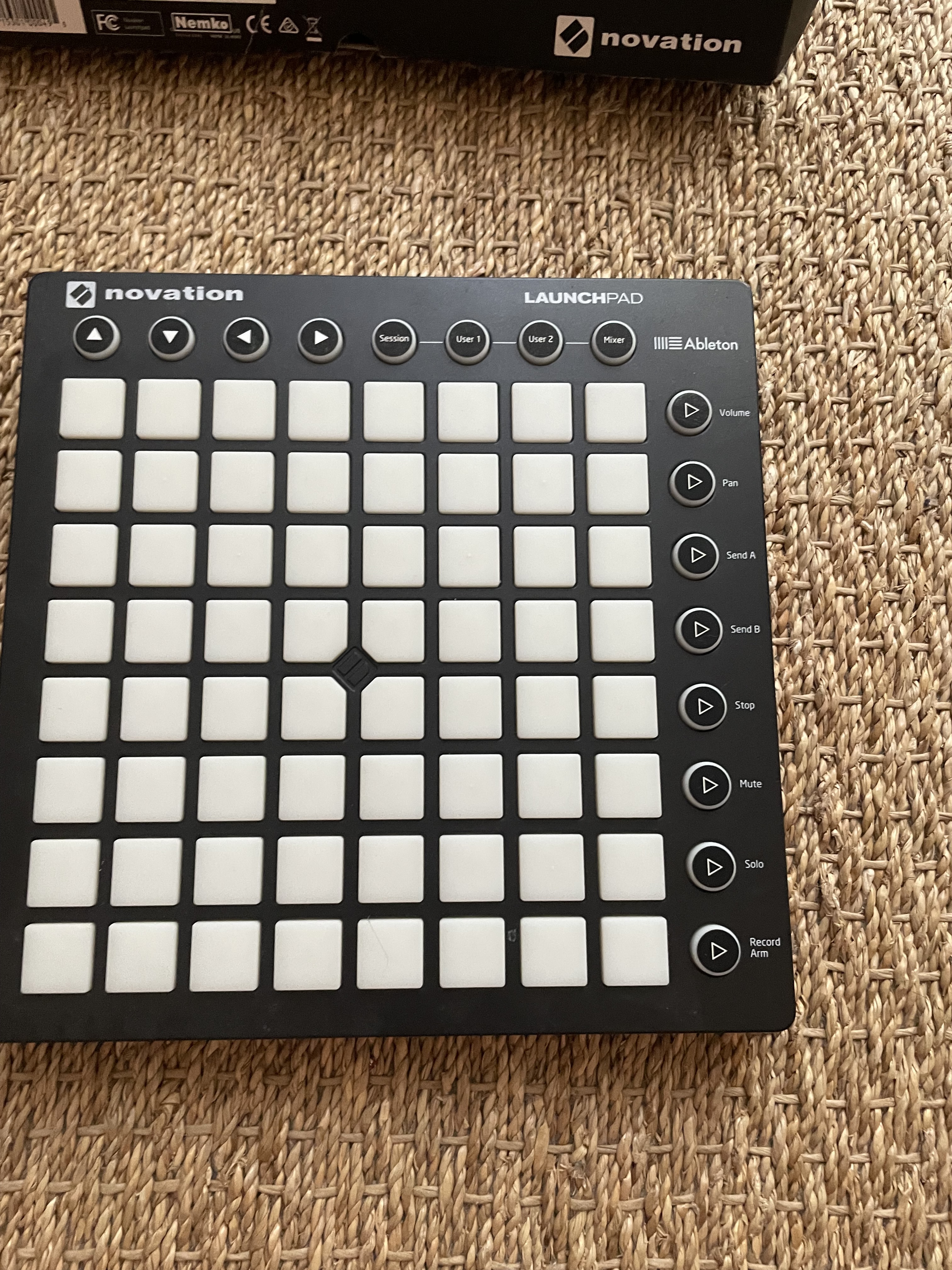 Vends Novation Launchpad MK2 très bon état