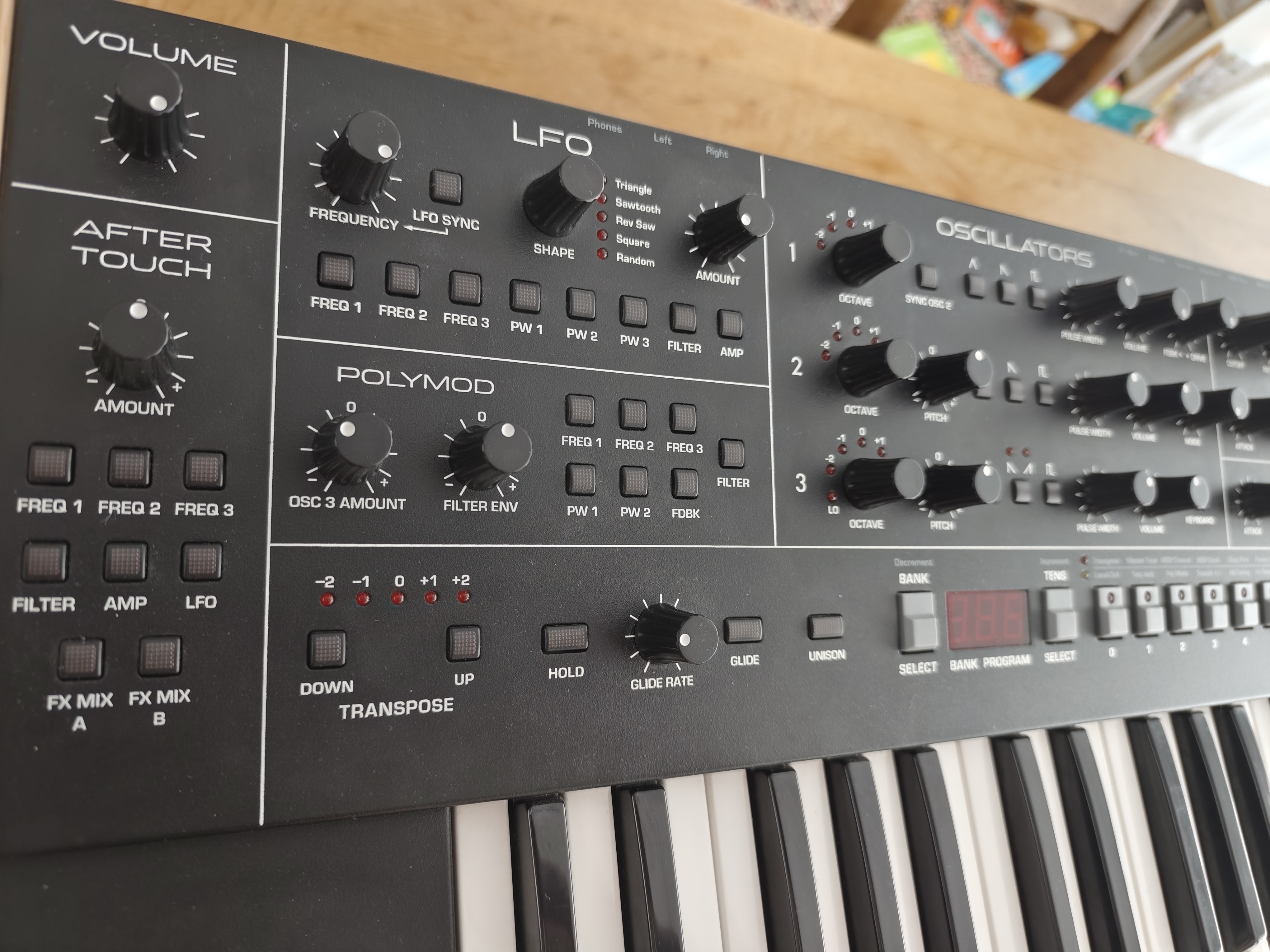 Sequential Trigon-6 (36720)