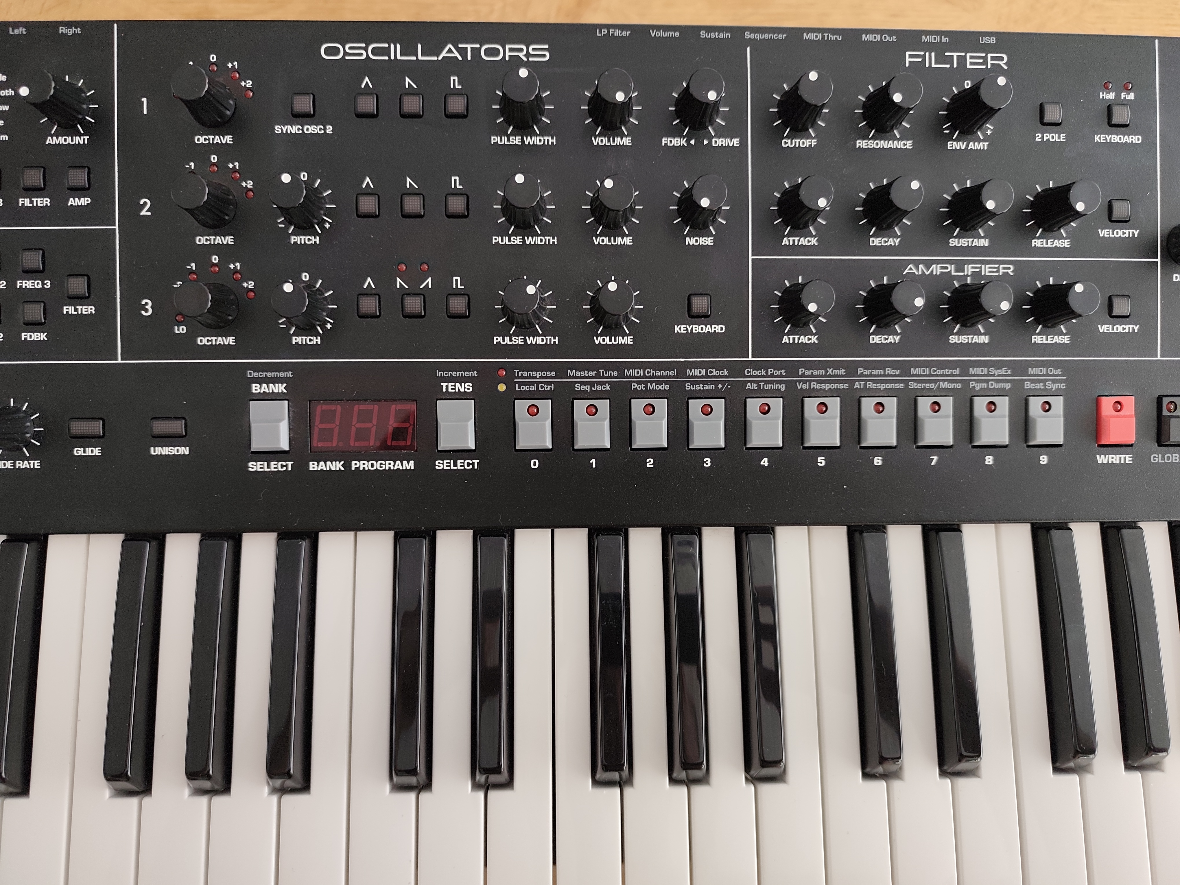 Sequential Trigon-6 (2883)