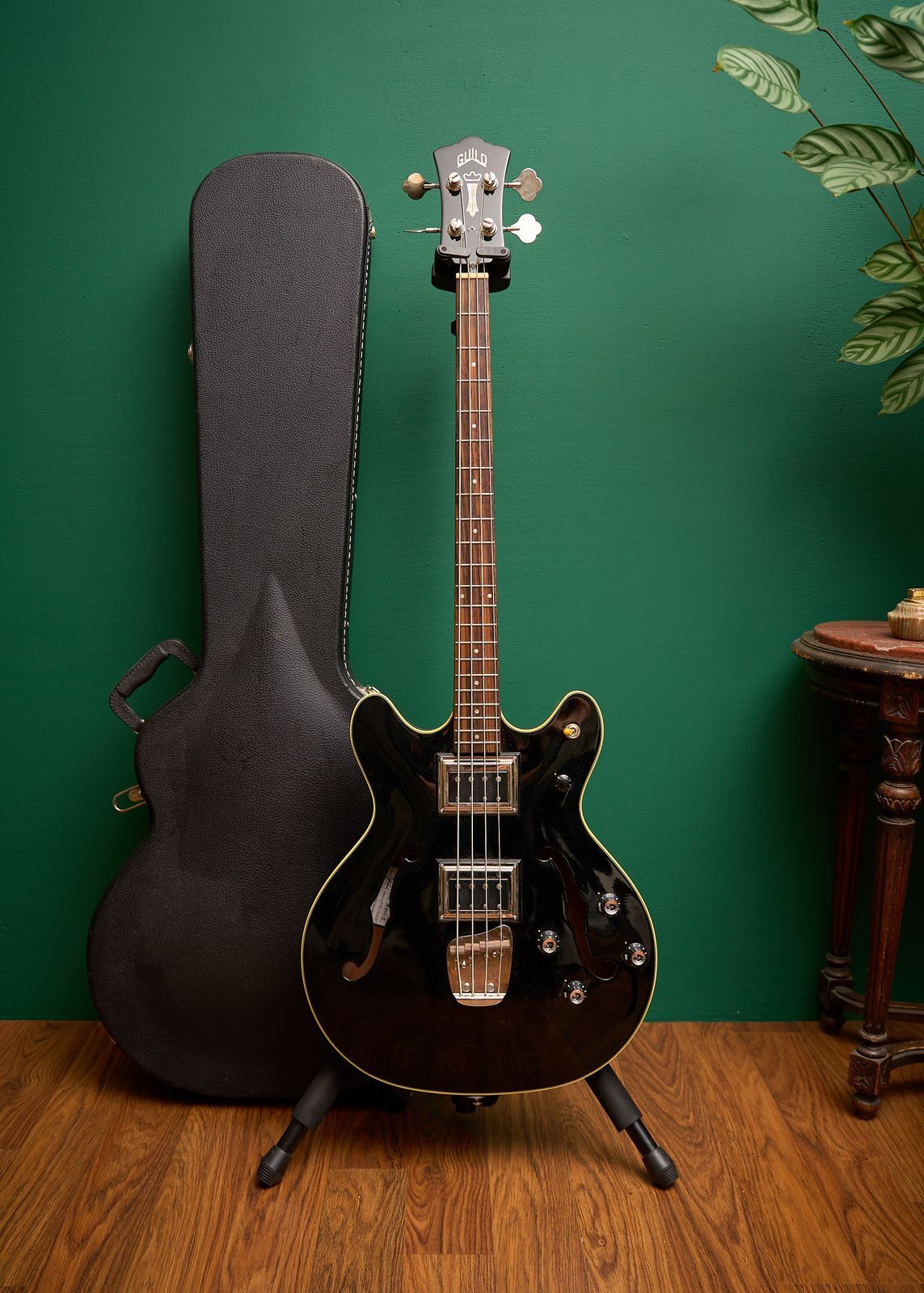Basse Guild Starfire II Black