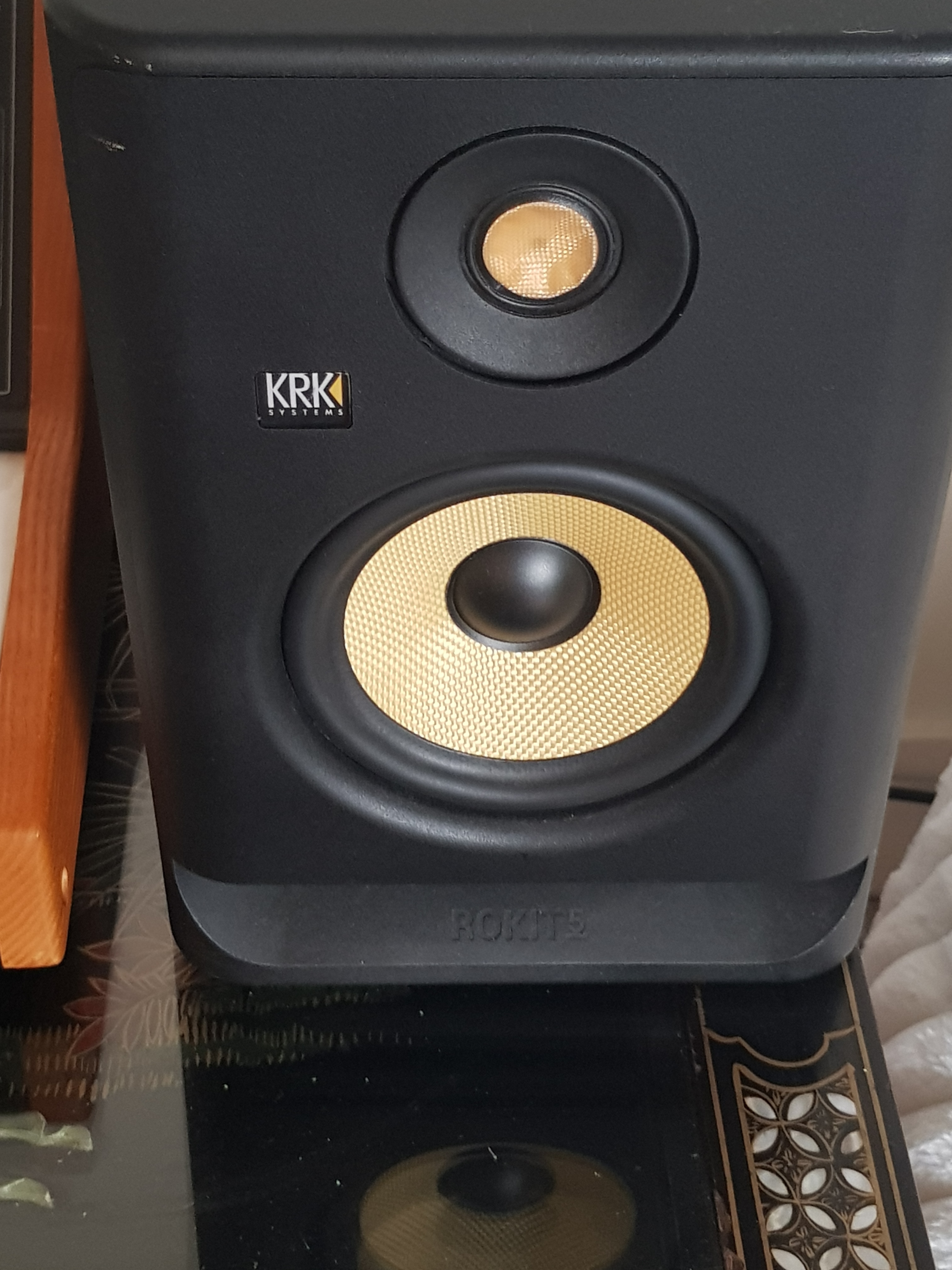 Enceinte solo krk rokit5