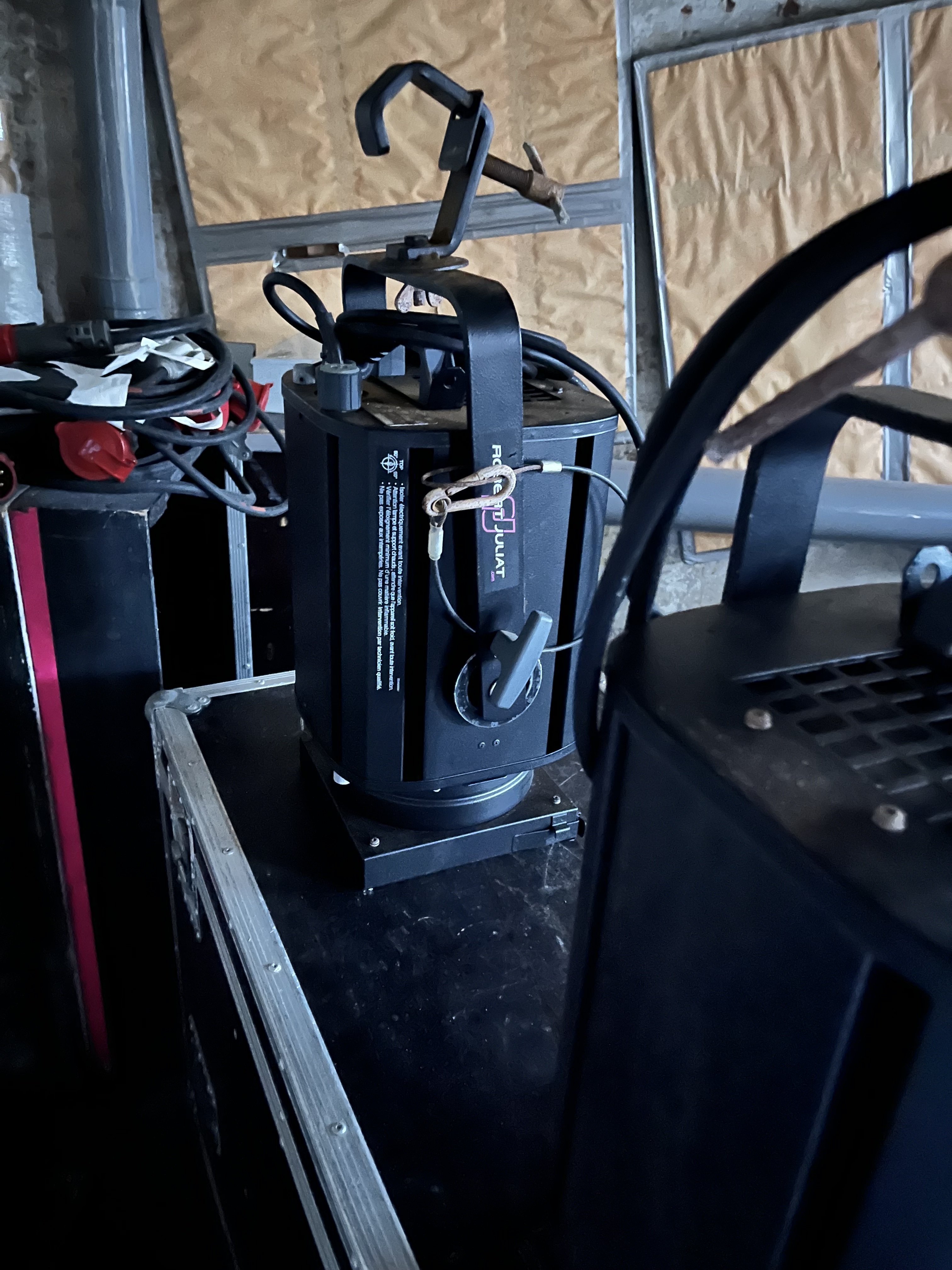 Vends 2 projecteurs PC
