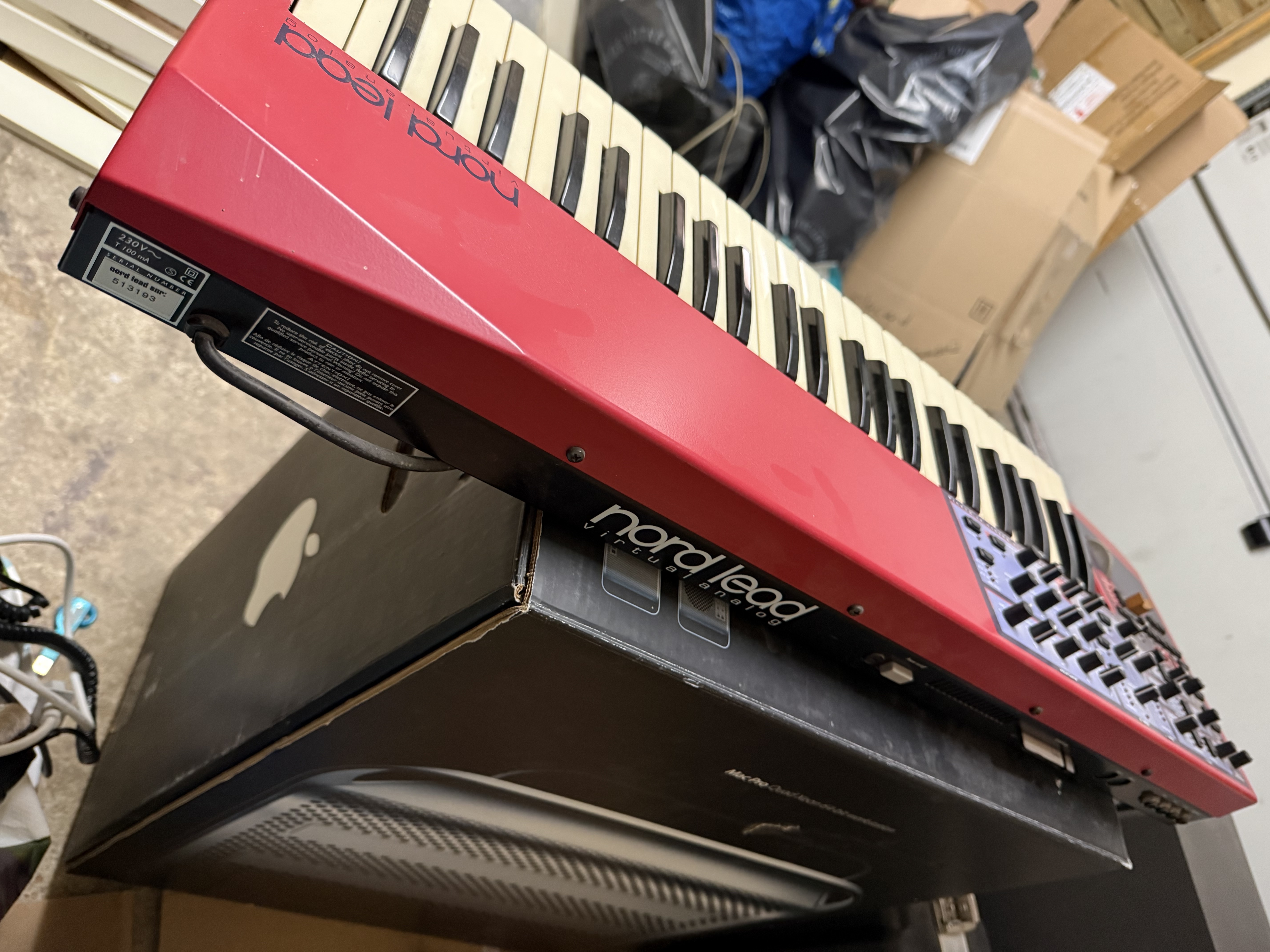 Clavia Nord Lead 1 (32020)