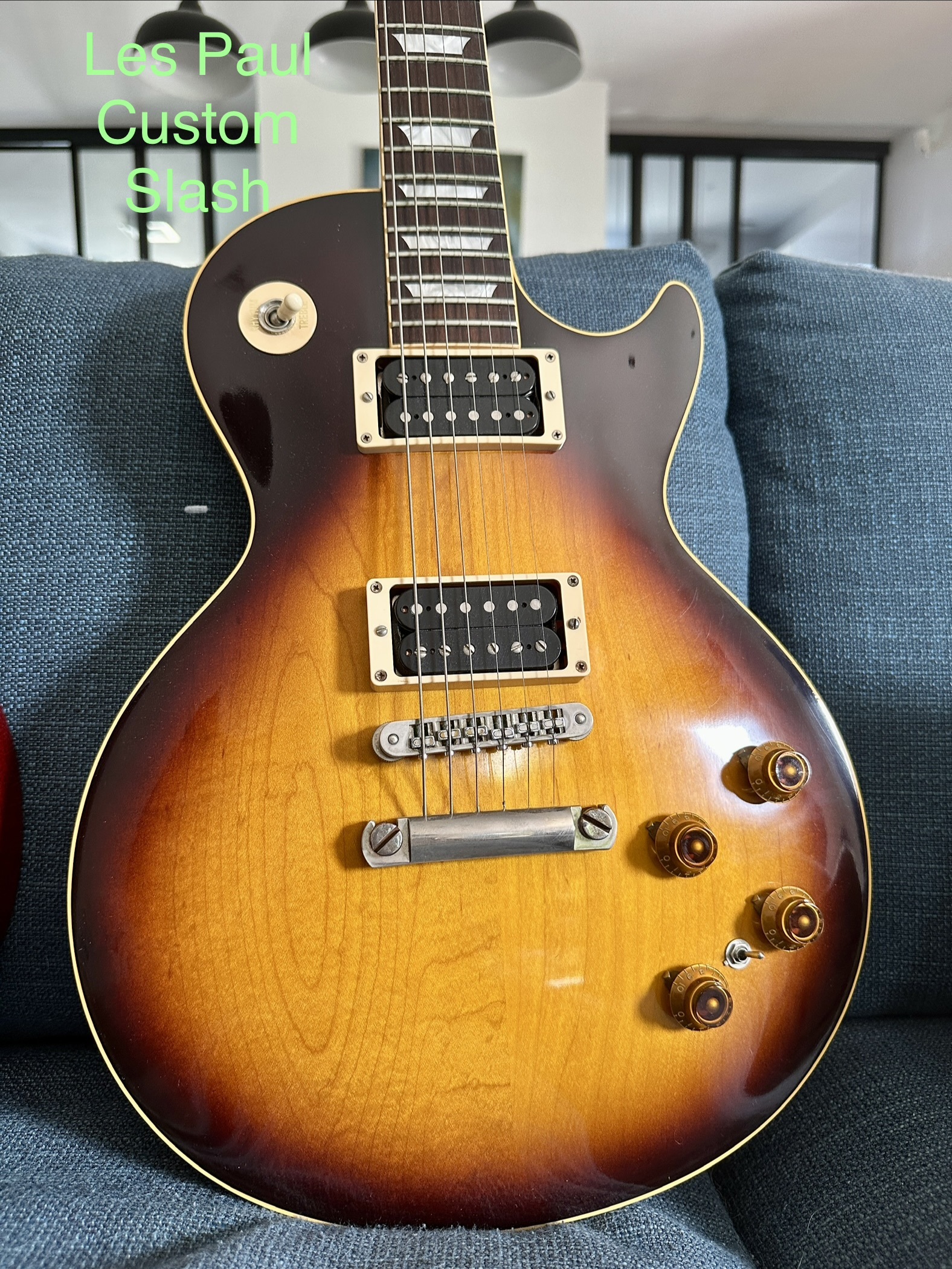 Vends Gibson Custom Slash Tobacco Sunburst VOS 2008