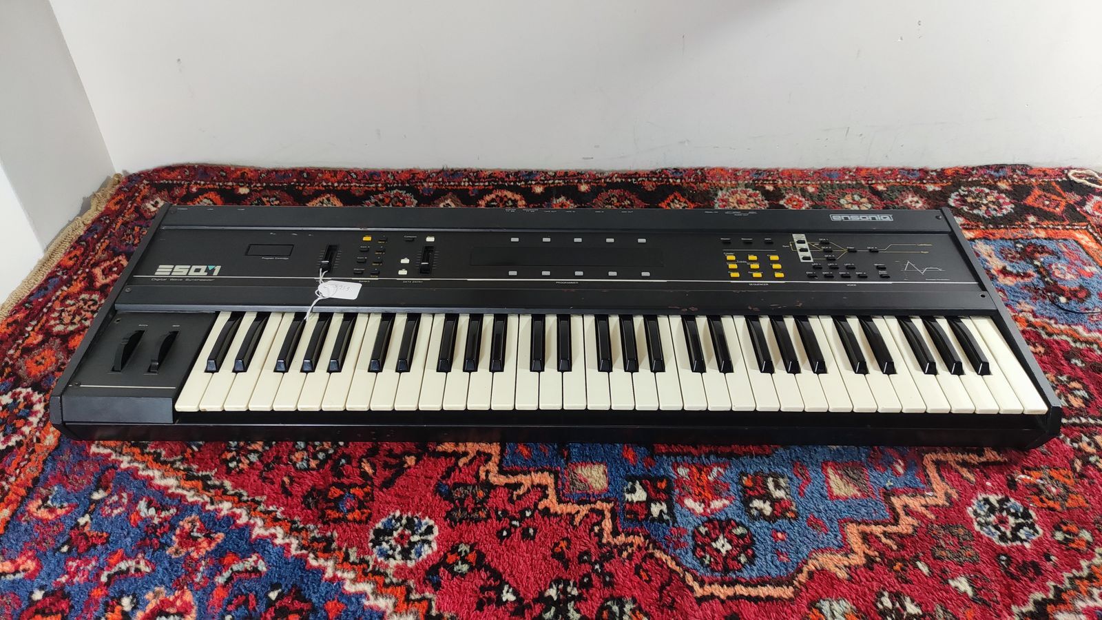 Vends Ensoniq ESQ-1 très bon état