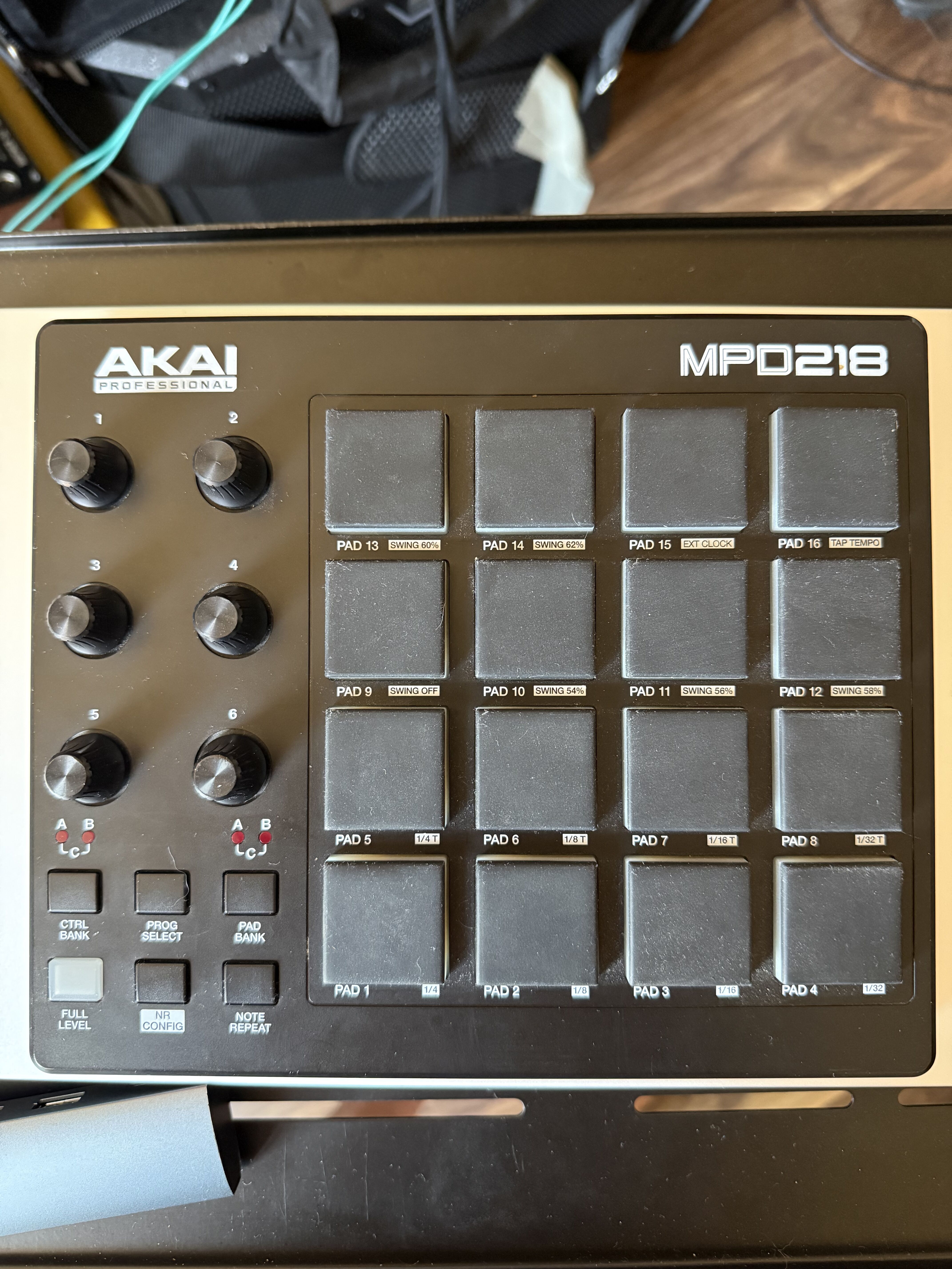 Vends Akai mpd128