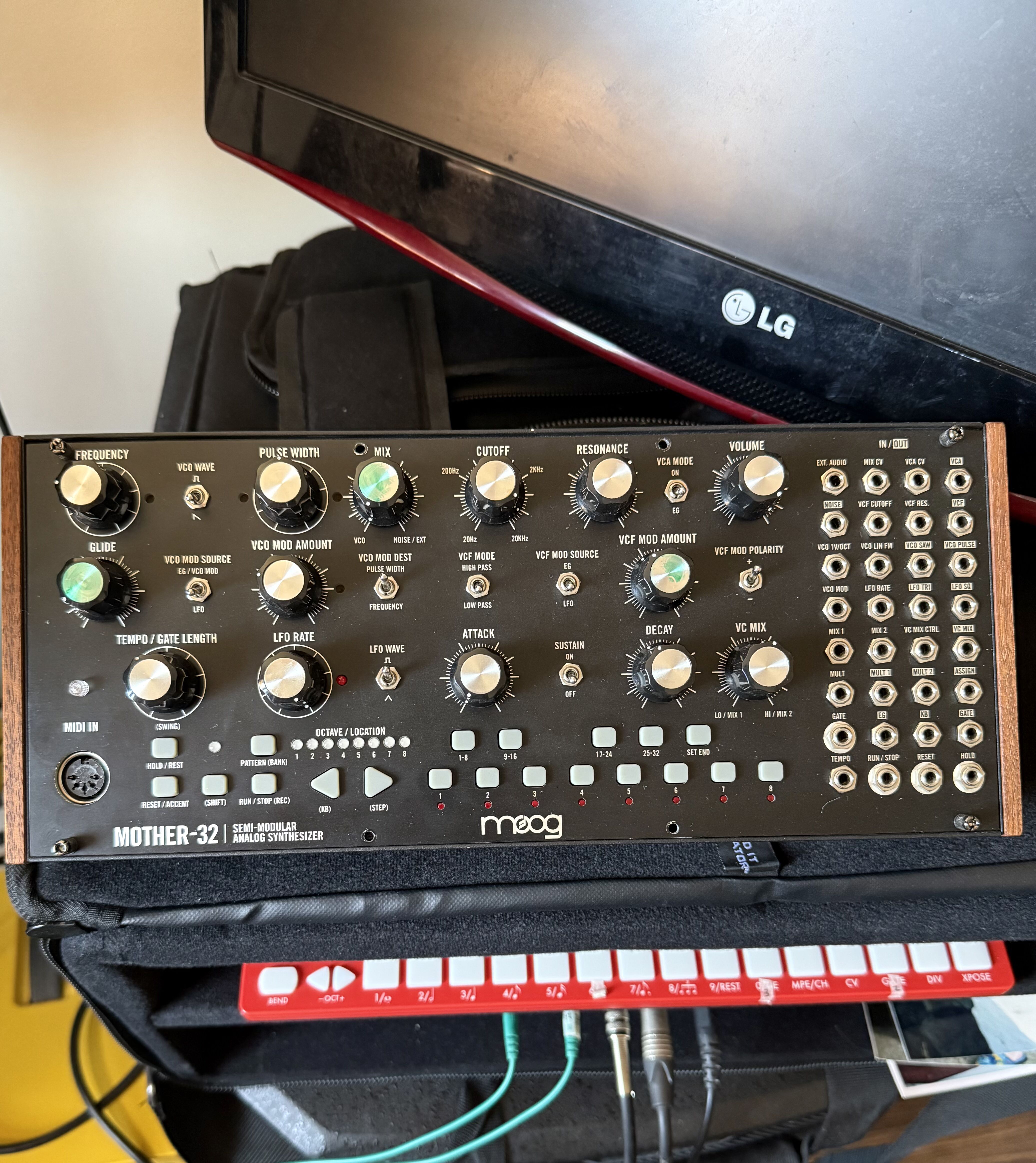 Vends Moog mother 32