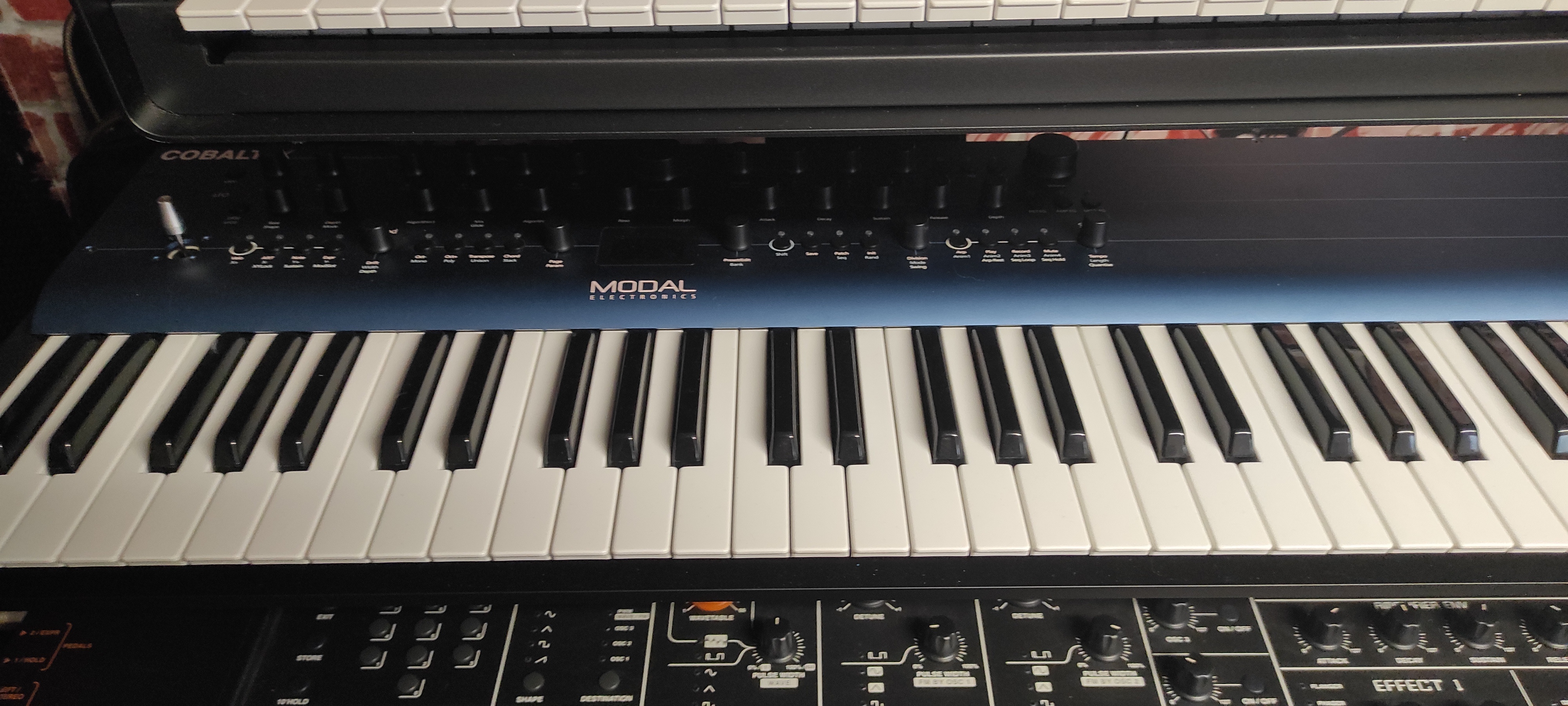 Modal cobalt 8x 