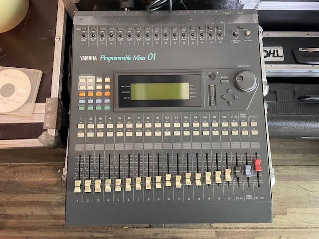 Table de mixage Yamaha 