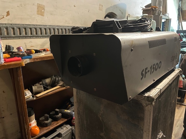 Machine à fumée Stairville SF 1500