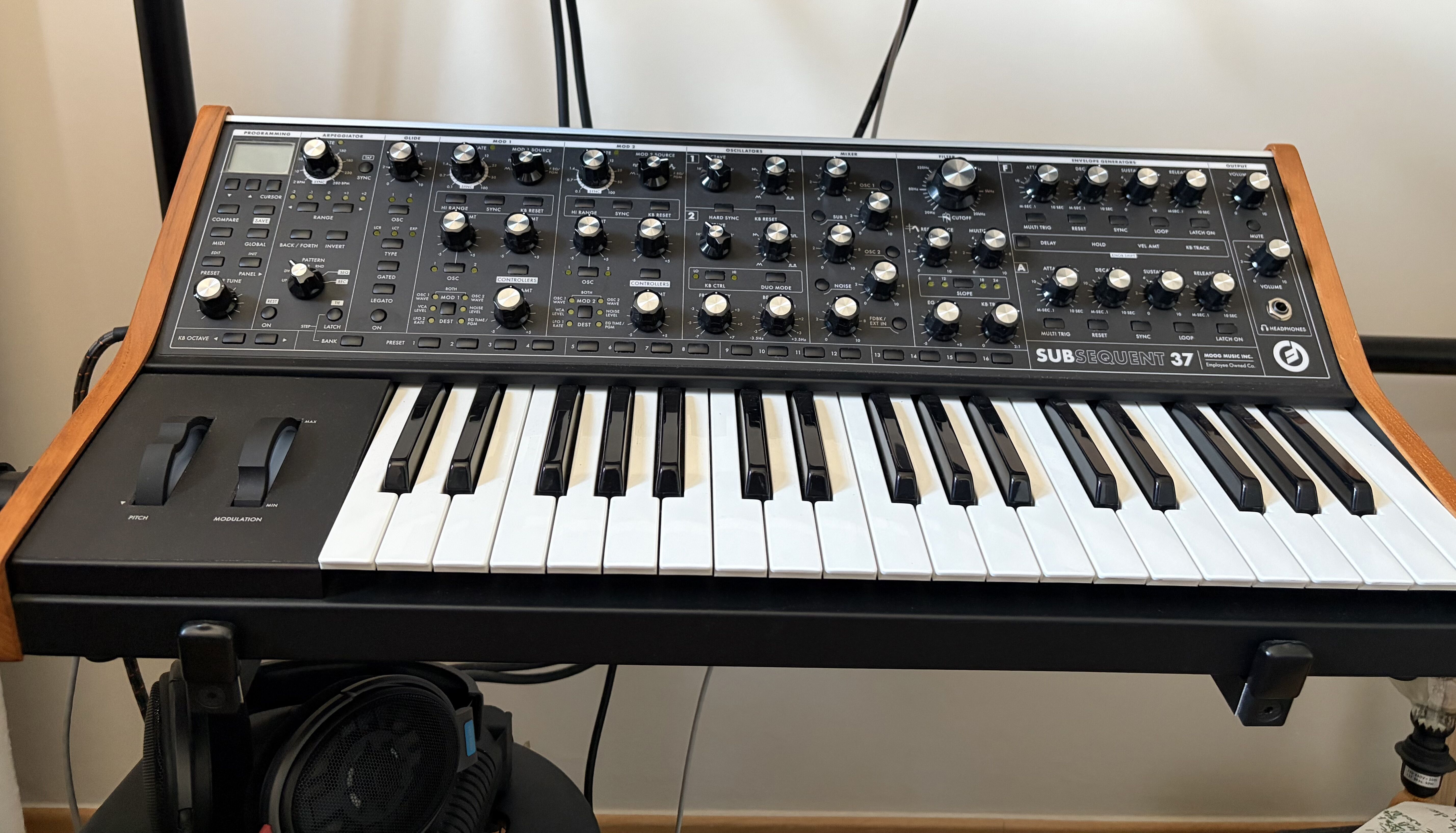 Moog Music Subsequent 37 (74804)