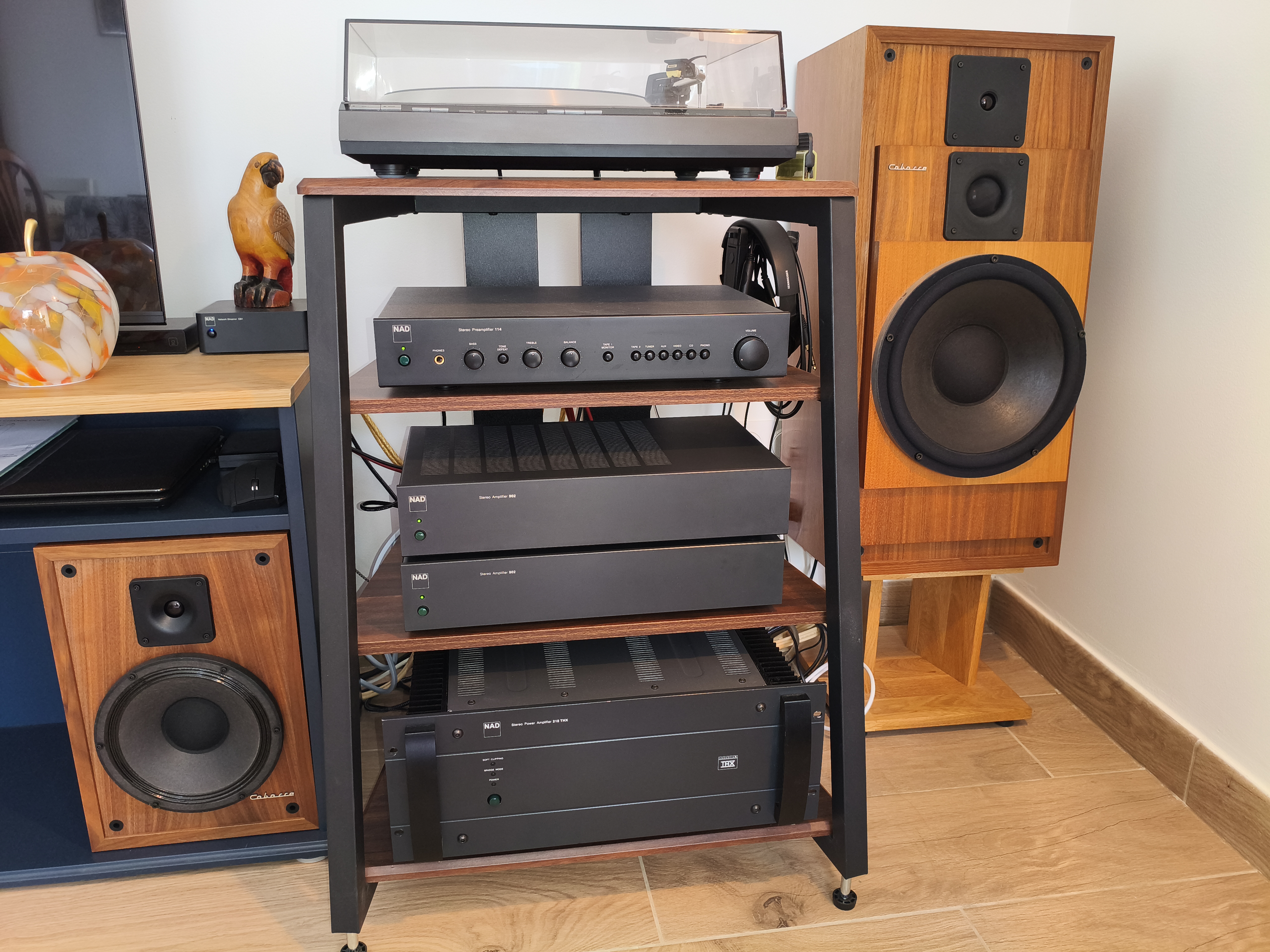 Nad 902