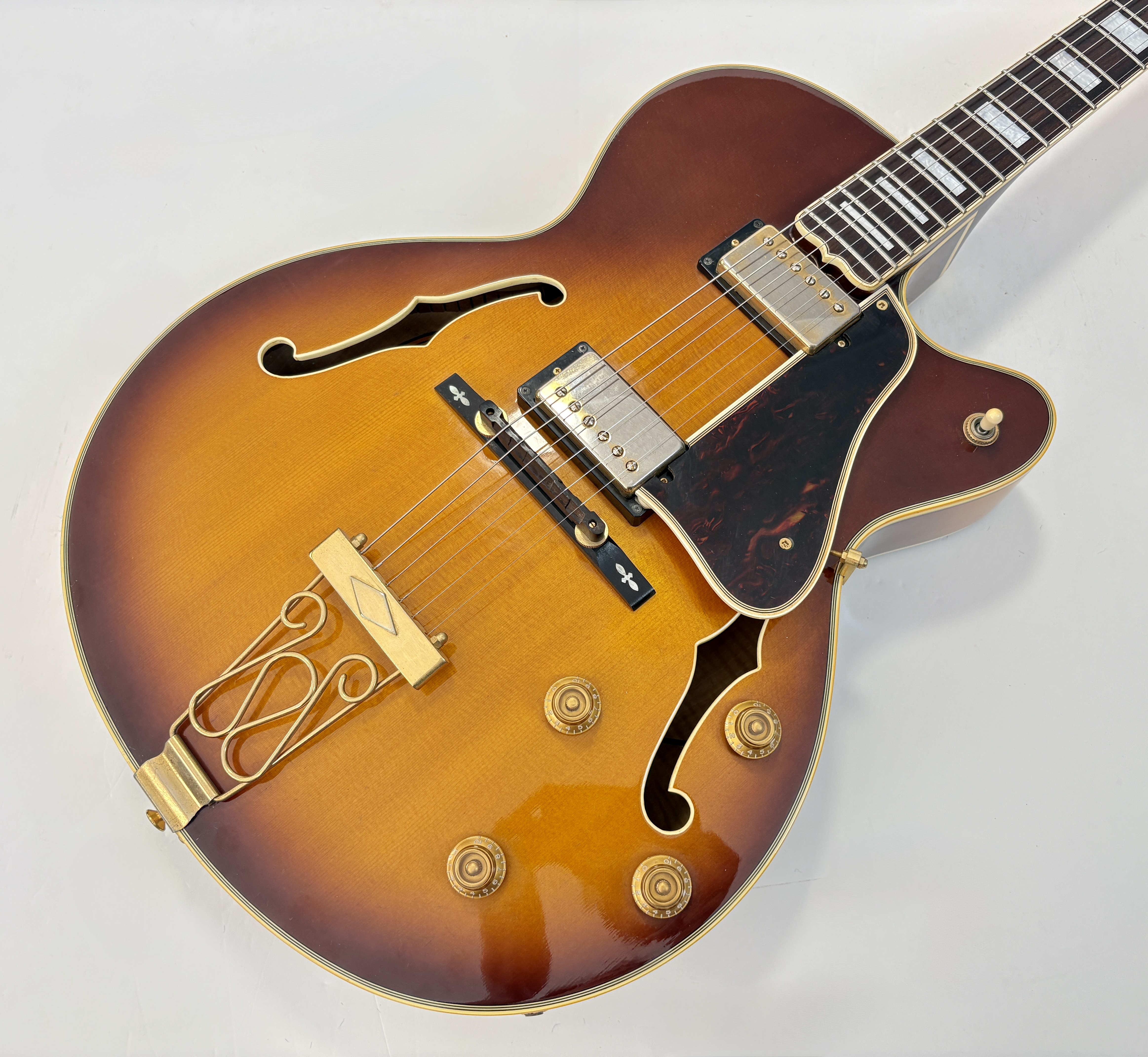 Epiphone Emperor (F) (72132)