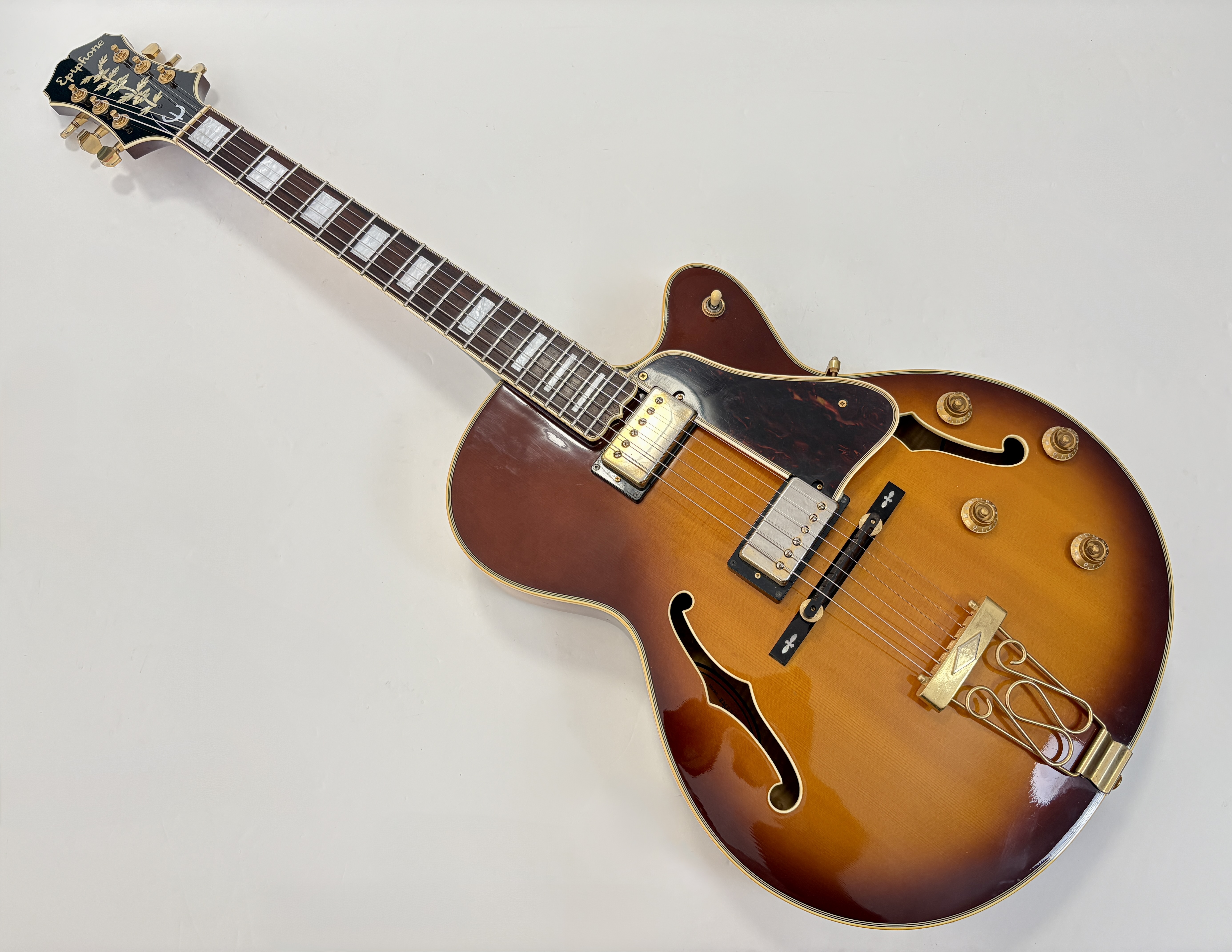 Epiphone Emperor (F) (18703)
