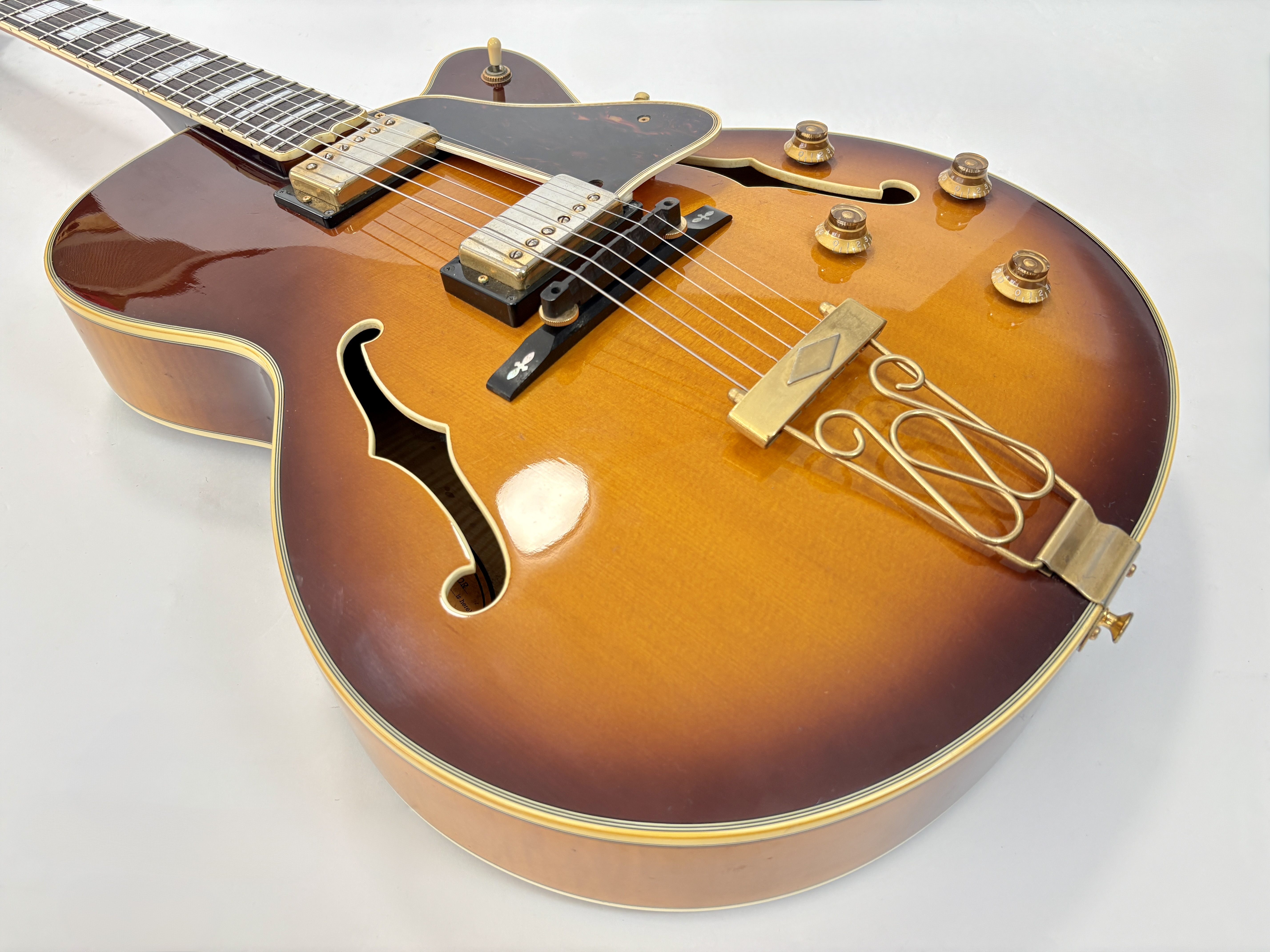 Epiphone Emperor (F) (93929)