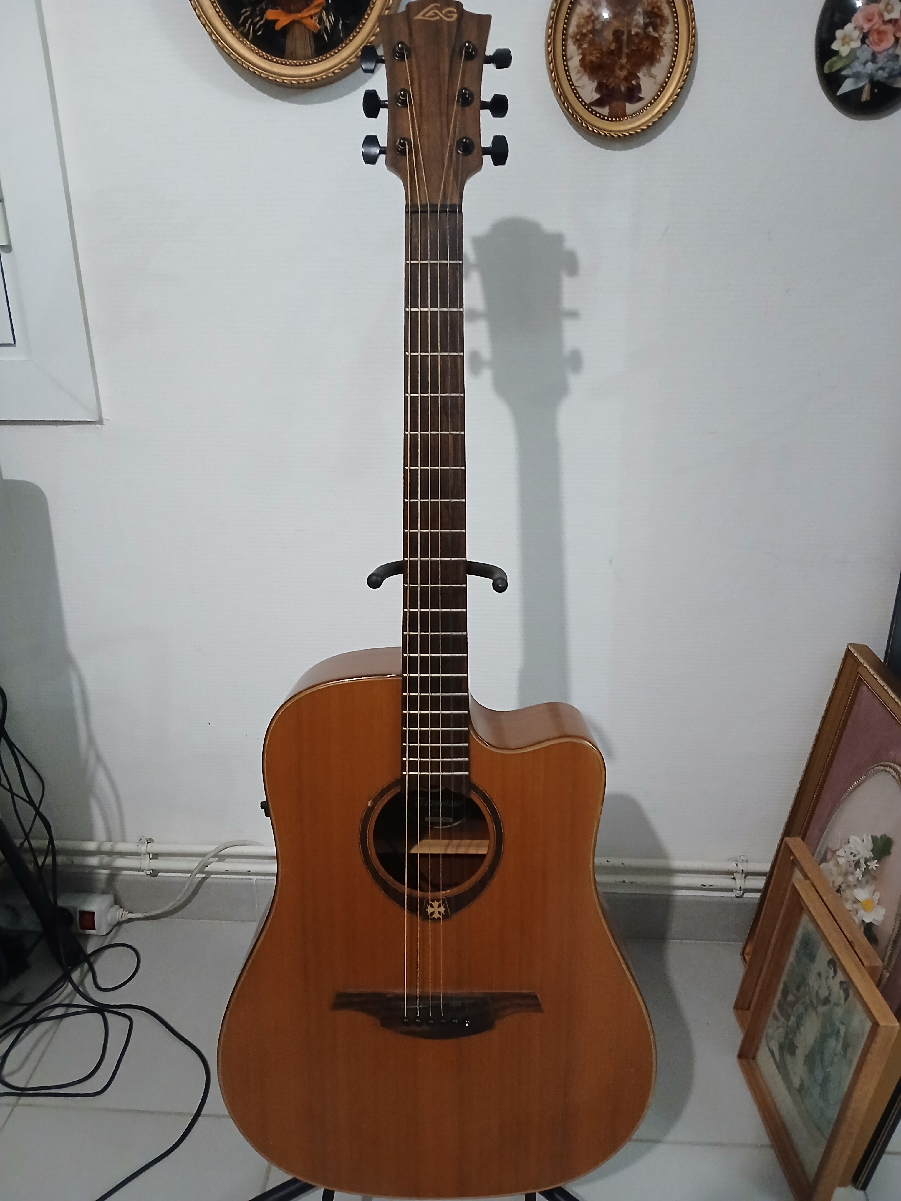 Guitare Lag Tramontane T200DCE 