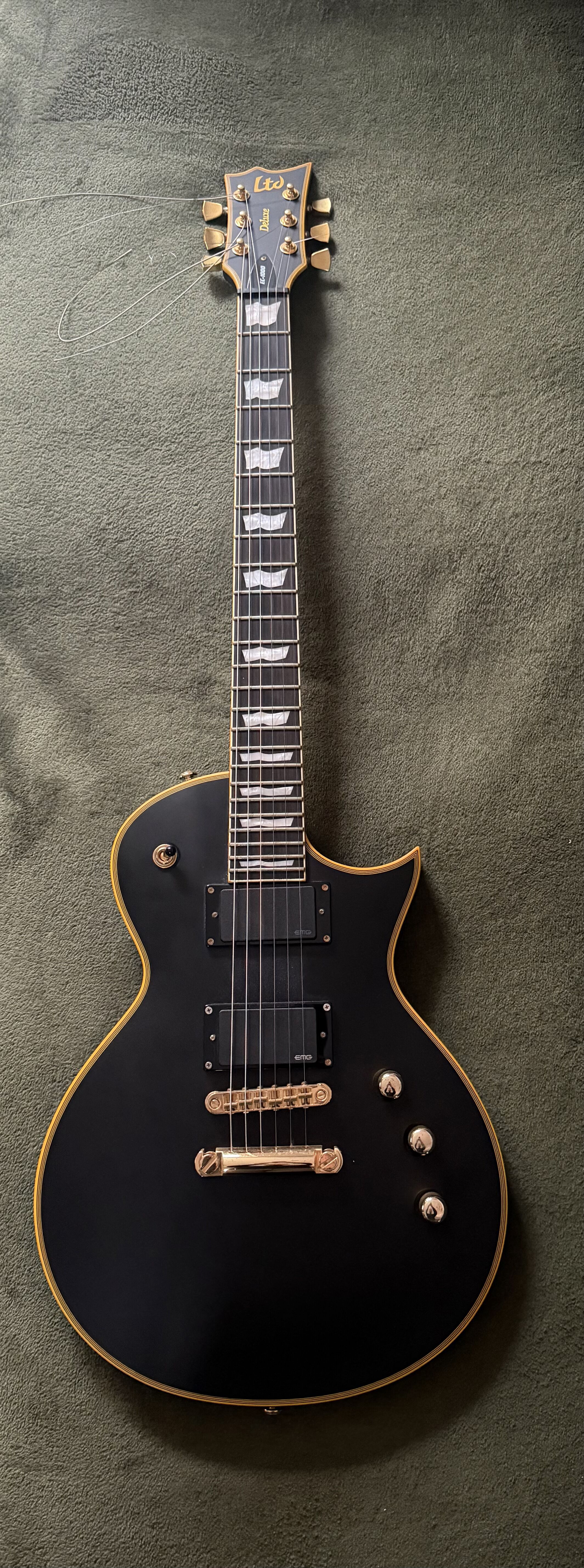 ESP / LTD EC-1000 Deluxe Vintage Black EMG