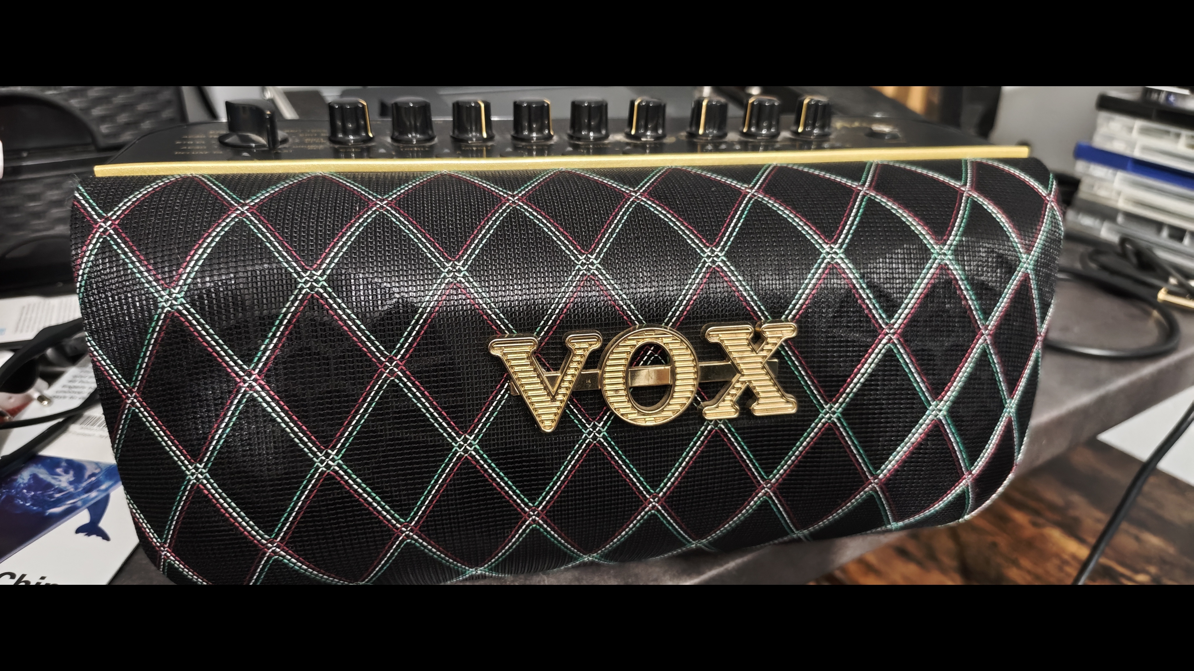 vends ampli à modelisation / enceinte bluetooth Vox