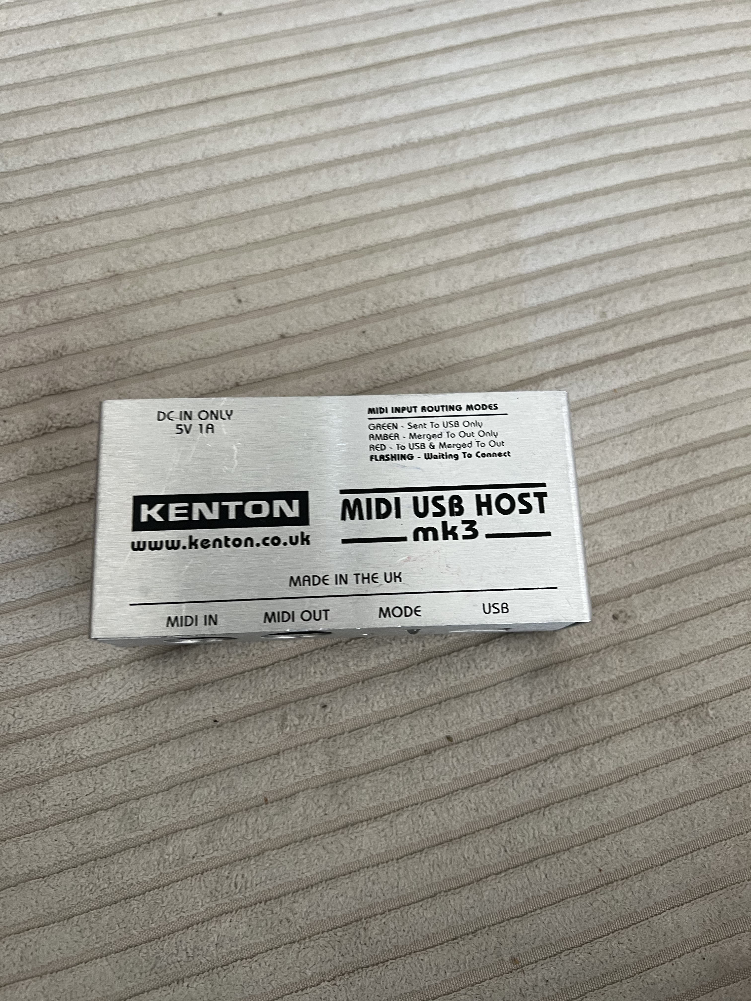 Vends kenton midi usb Host mk3 utilisé une fois