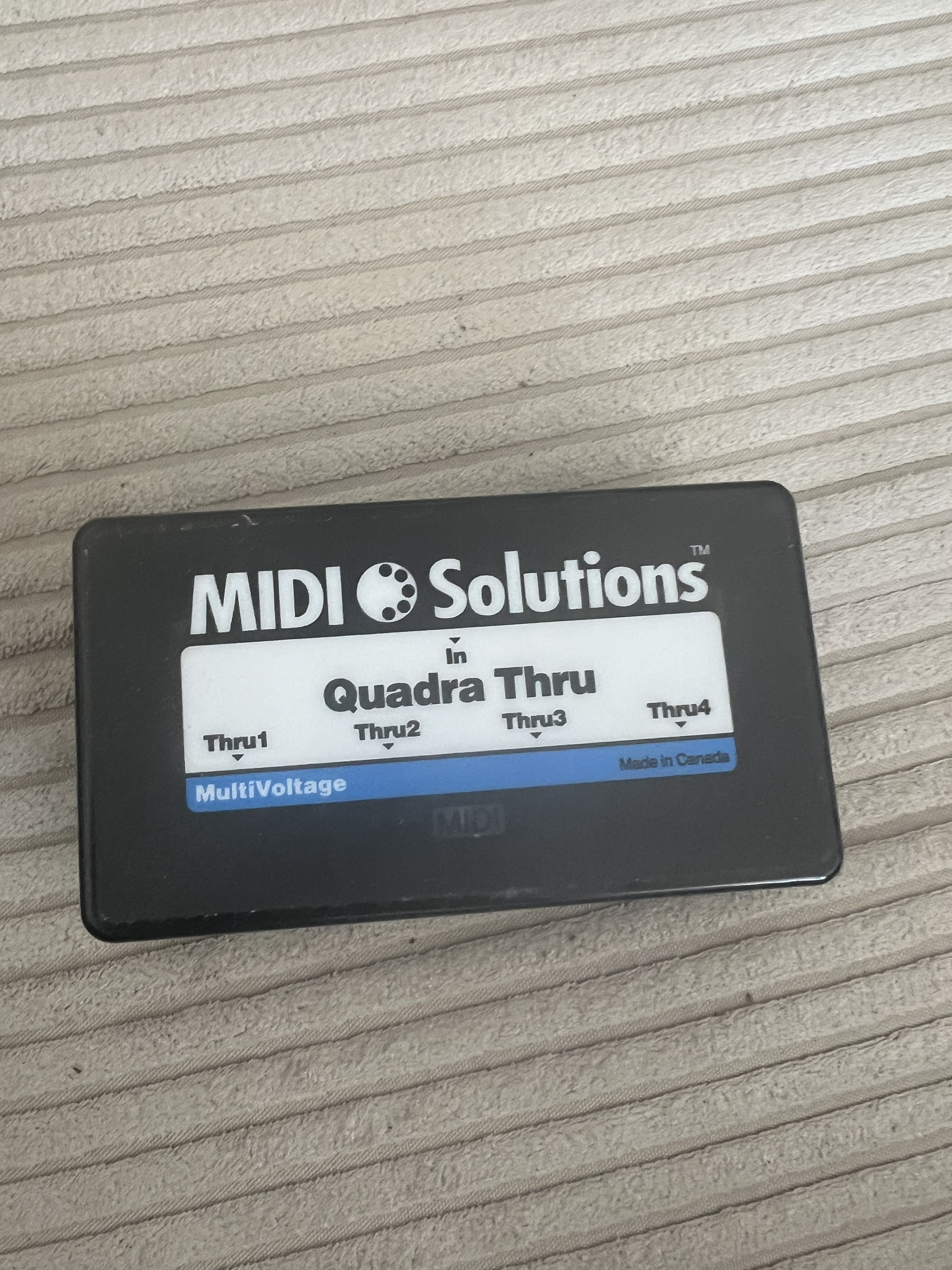 Vends midi solutions quadra thru utilisé 1 fois ou 2