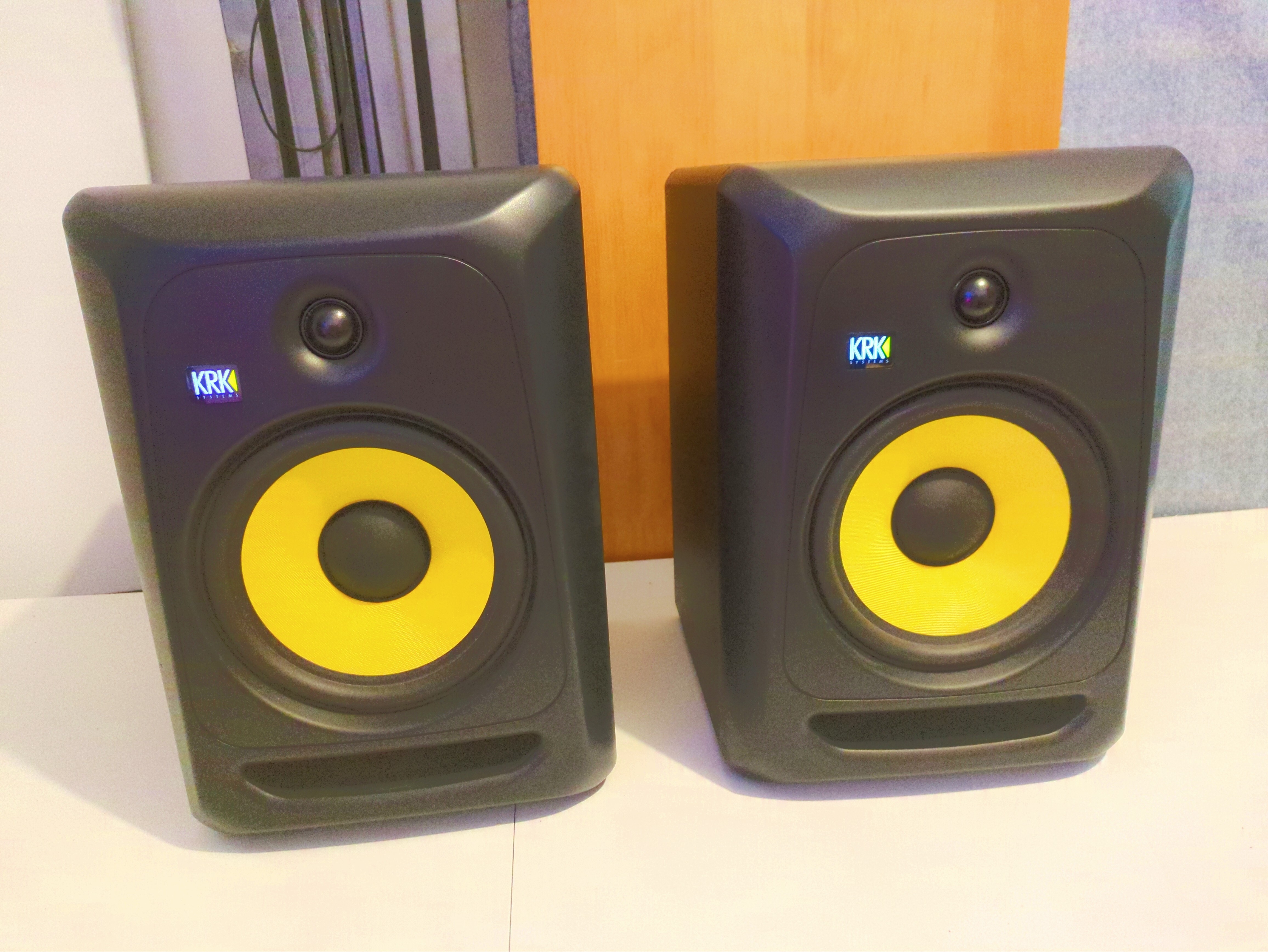 Classic 8 G3 comme neuves (la paire)