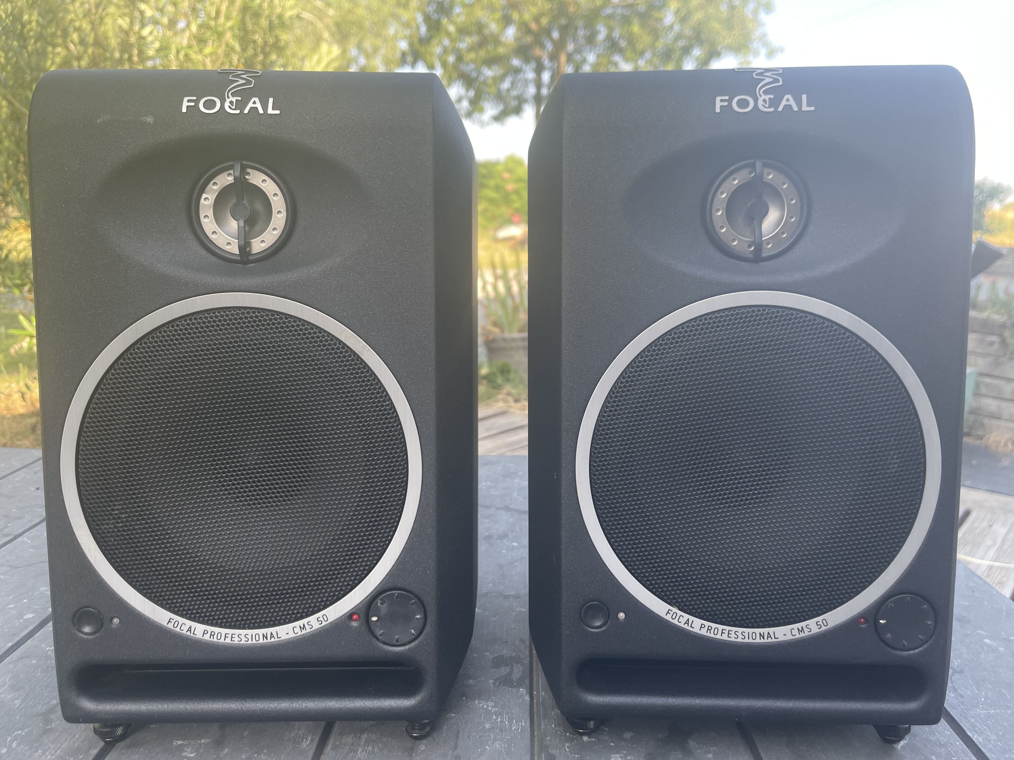 2X Focal CMS 50 
