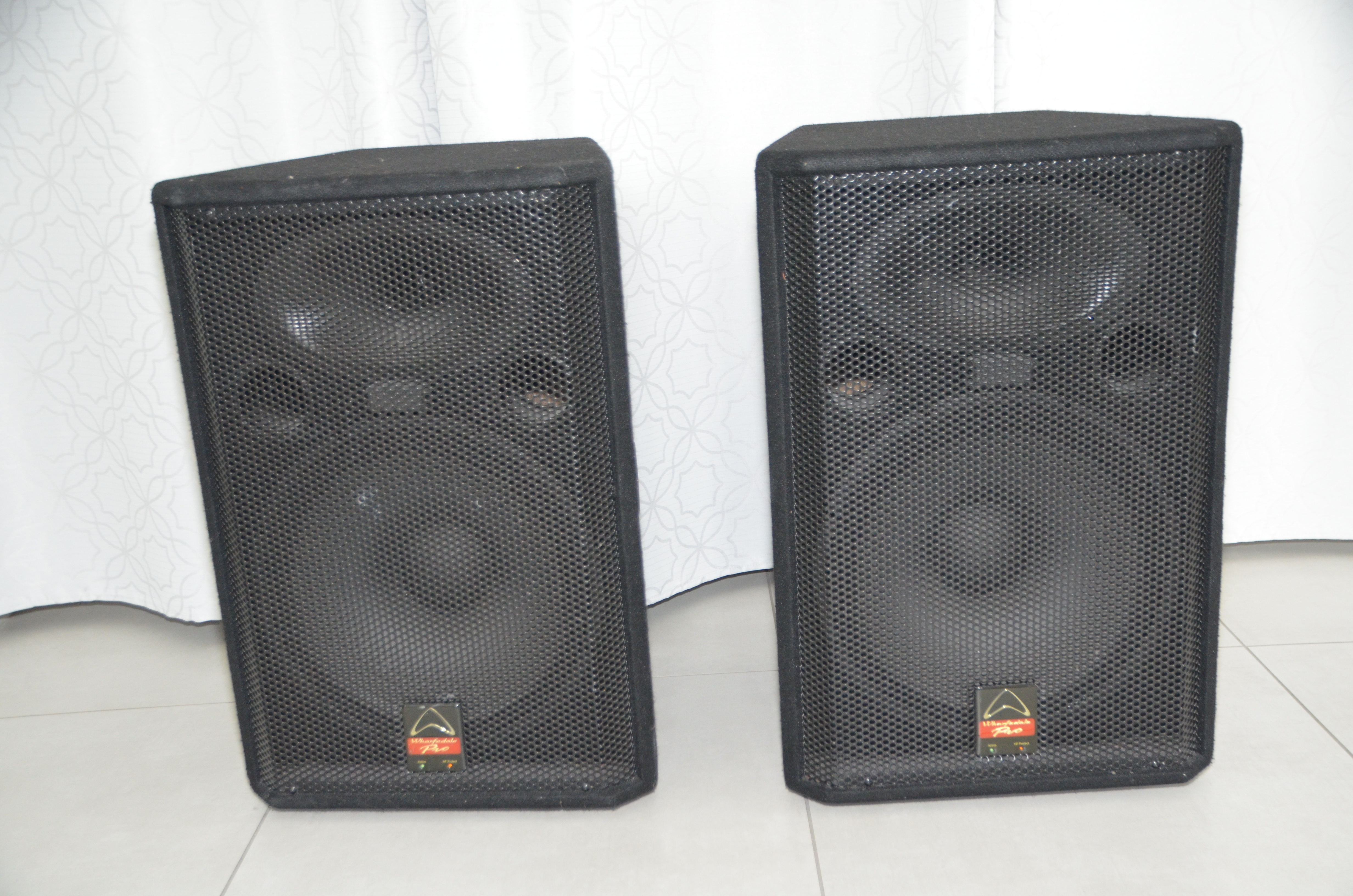 Vends enceintes passives Wharfedale 350 W